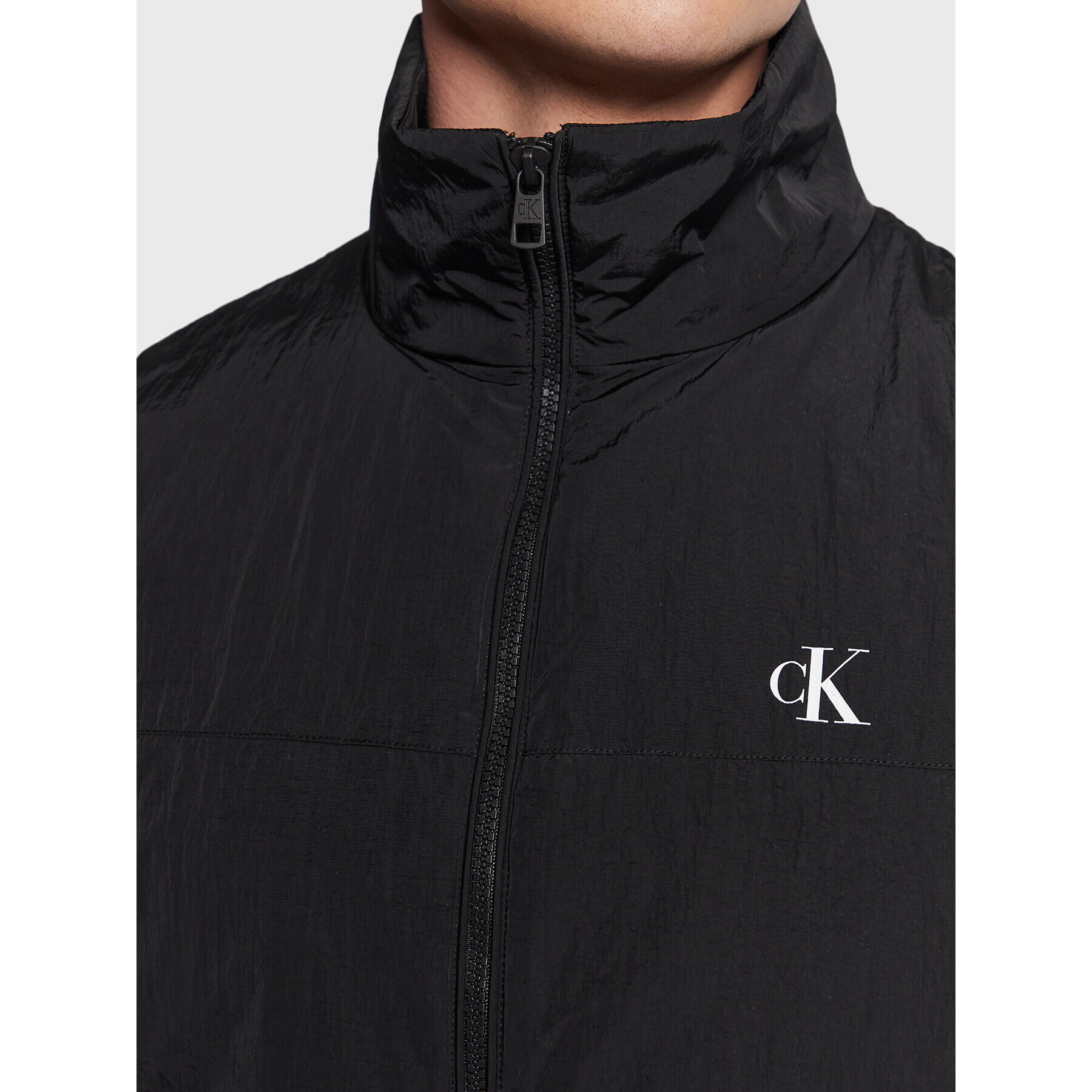 Calvin Klein Jeans Елек J30J322940 Черен Regular Fit - Pepit.bg