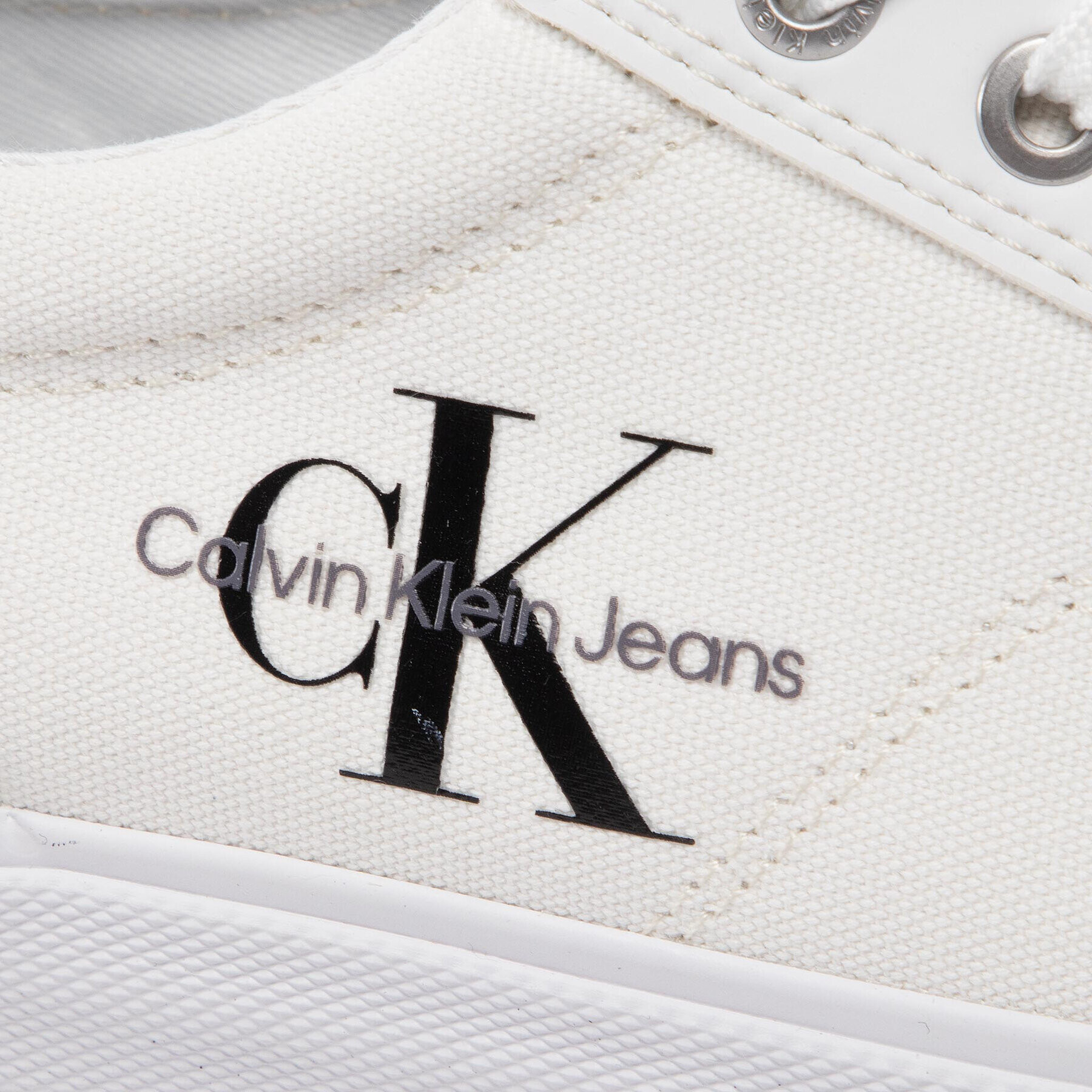 Calvin Klein Jeans Гуменки New Vulcanized Laceup Low Ess YM0YM00410 Бял - Pepit.bg