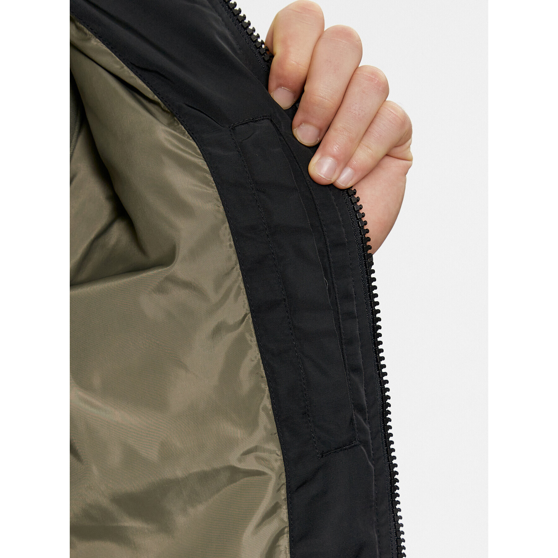 Calvin Klein Jeans Яке бомбър Bomber Jacket J30J324657 Черен Regular Fit - Pepit.bg