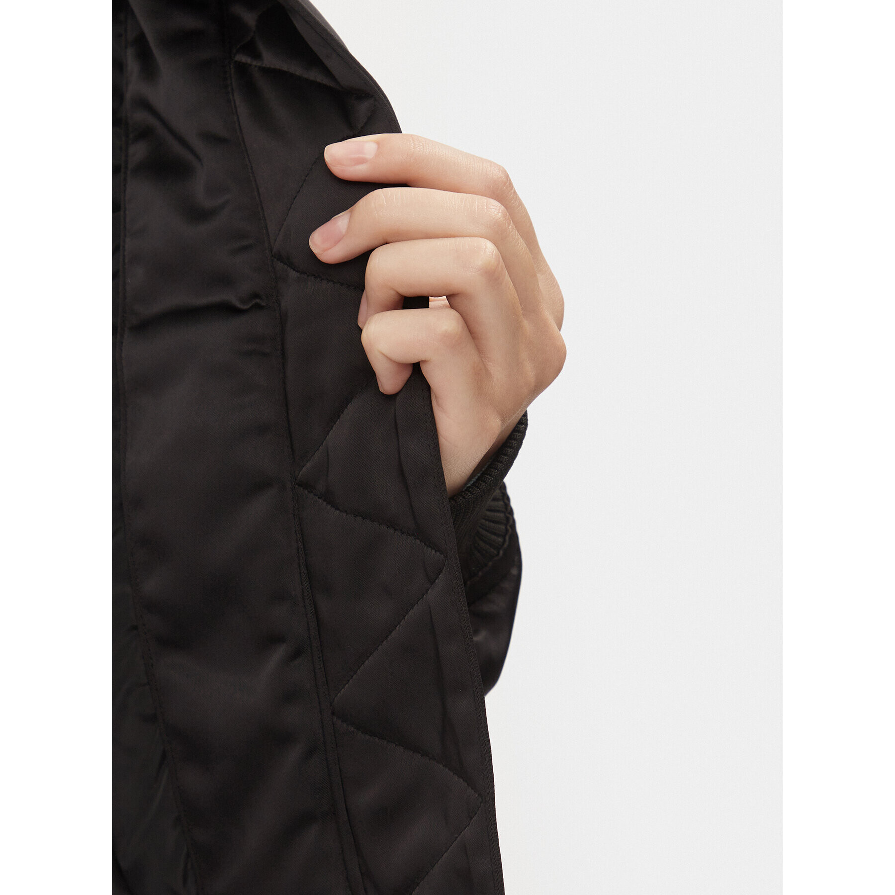 Calvin Klein Jeans Яке бомбър J20J222591 Черен Regular Fit - Pepit.bg