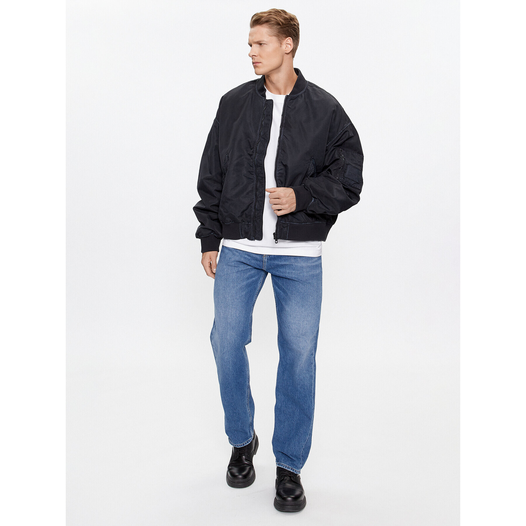 Calvin Klein Jeans Яке бомбър J30J323474 Черен Oversize - Pepit.bg