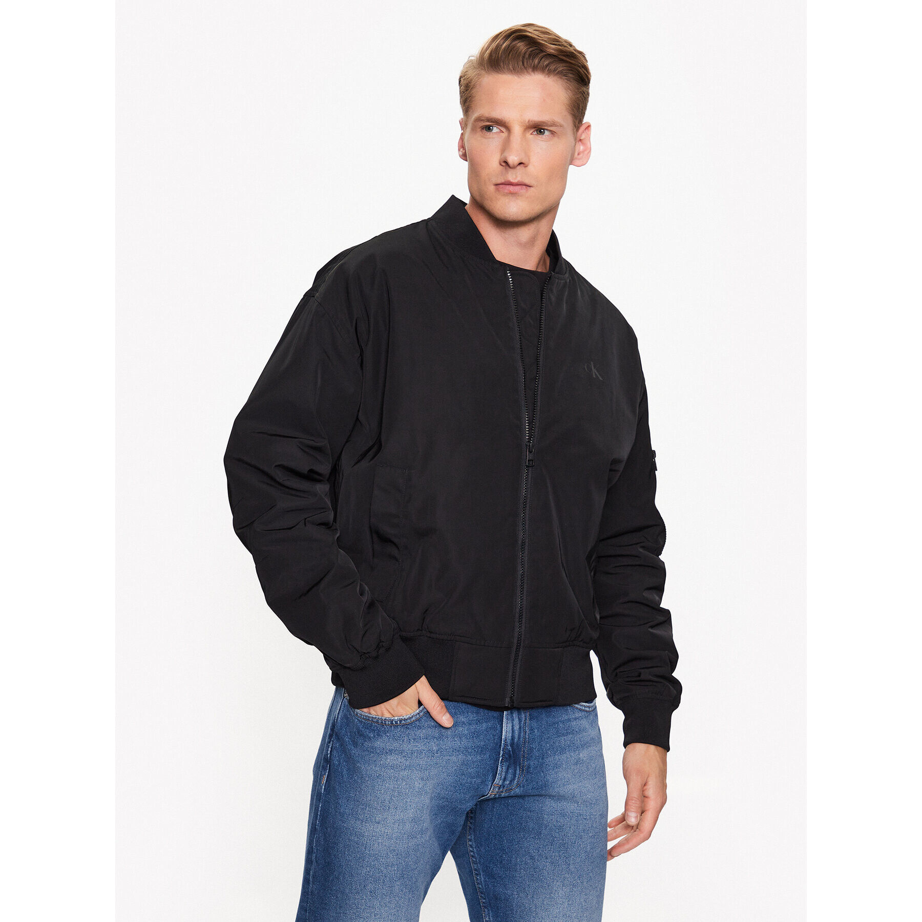 Calvin Klein Jeans Яке бомбър J30J323842 Черен Regular Fit - Pepit.bg