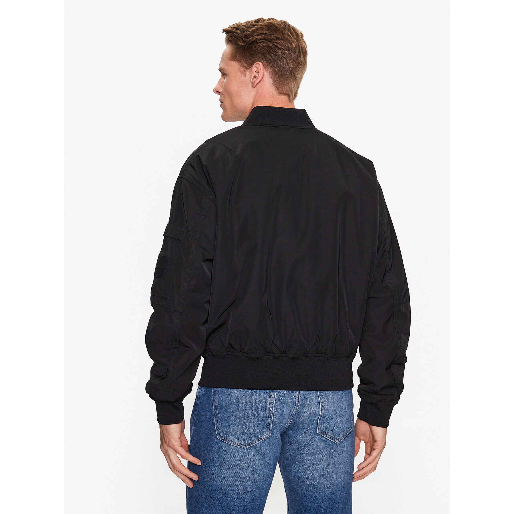 Calvin Klein Jeans Яке бомбър J30J323842 Черен Regular Fit - Pepit.bg