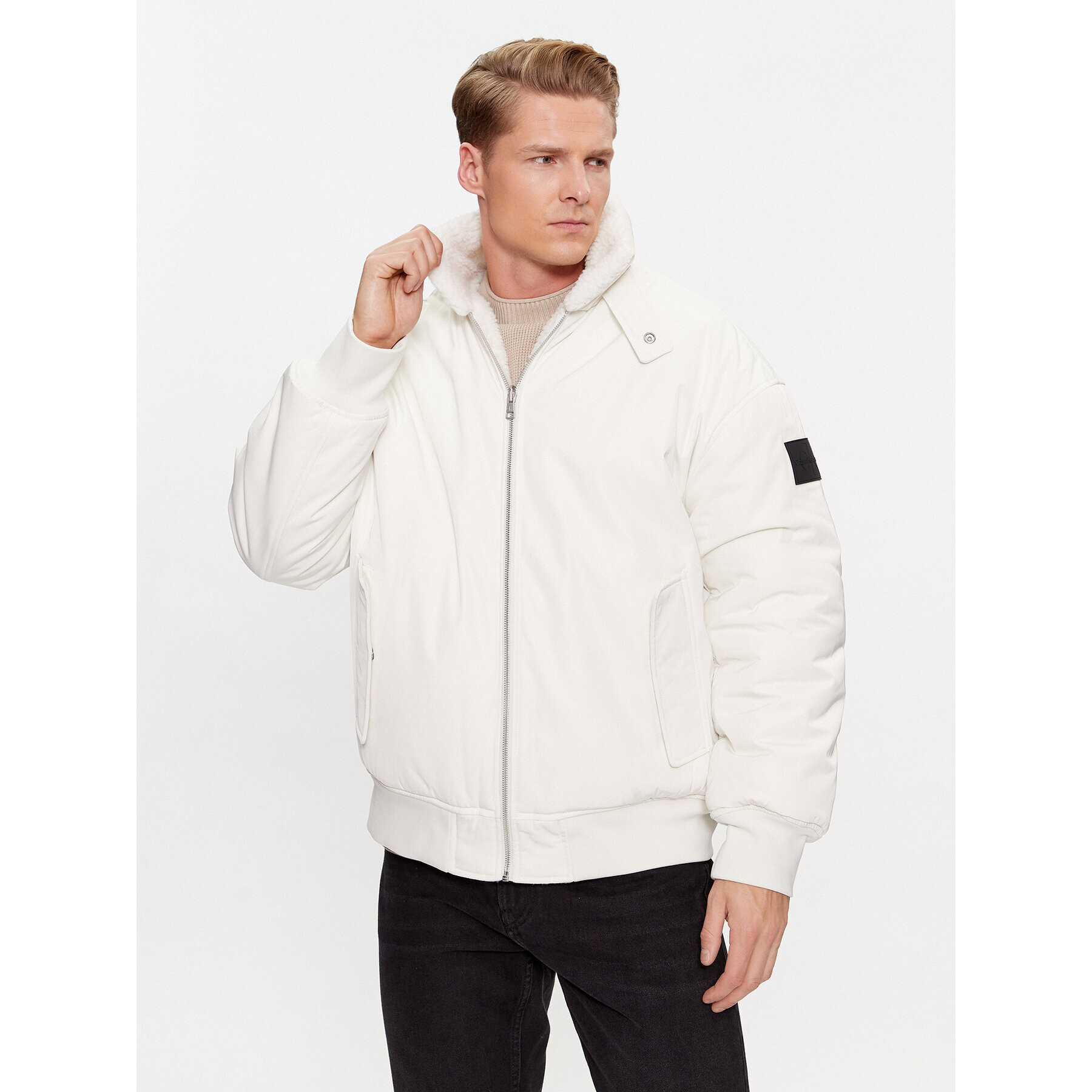 Calvin Klein Jeans Яке бомбър J30J324123 Екрю Oversize - Pepit.bg