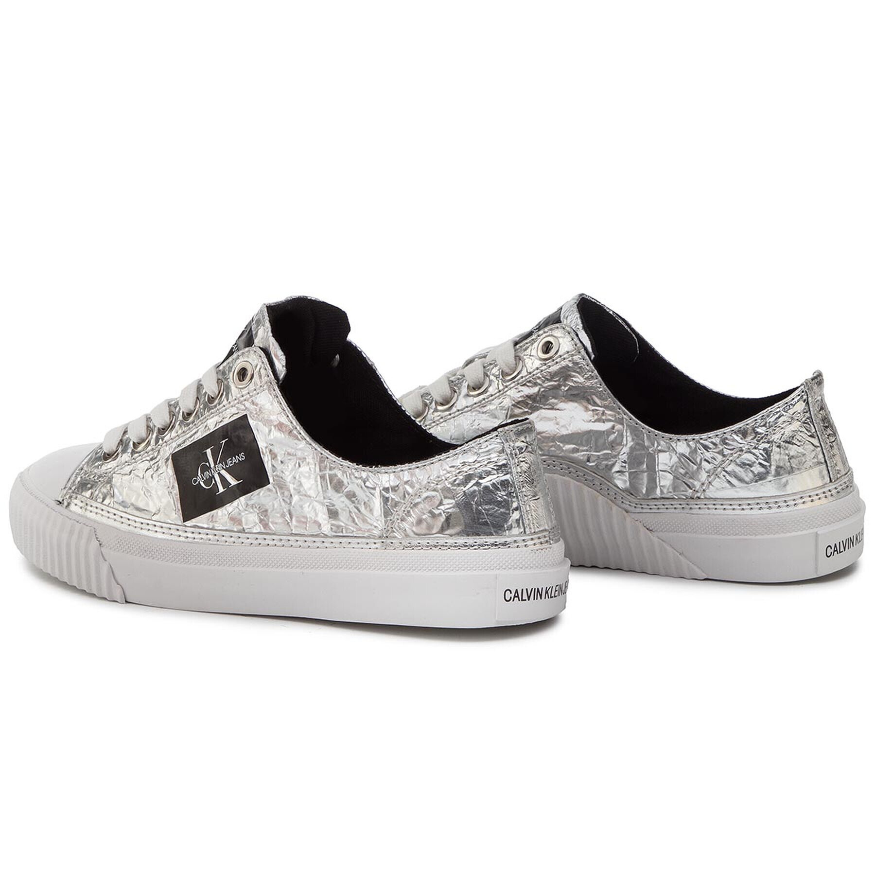 Calvin Klein Jeans Кецове Crinkle R7801 Сребрист - Pepit.bg