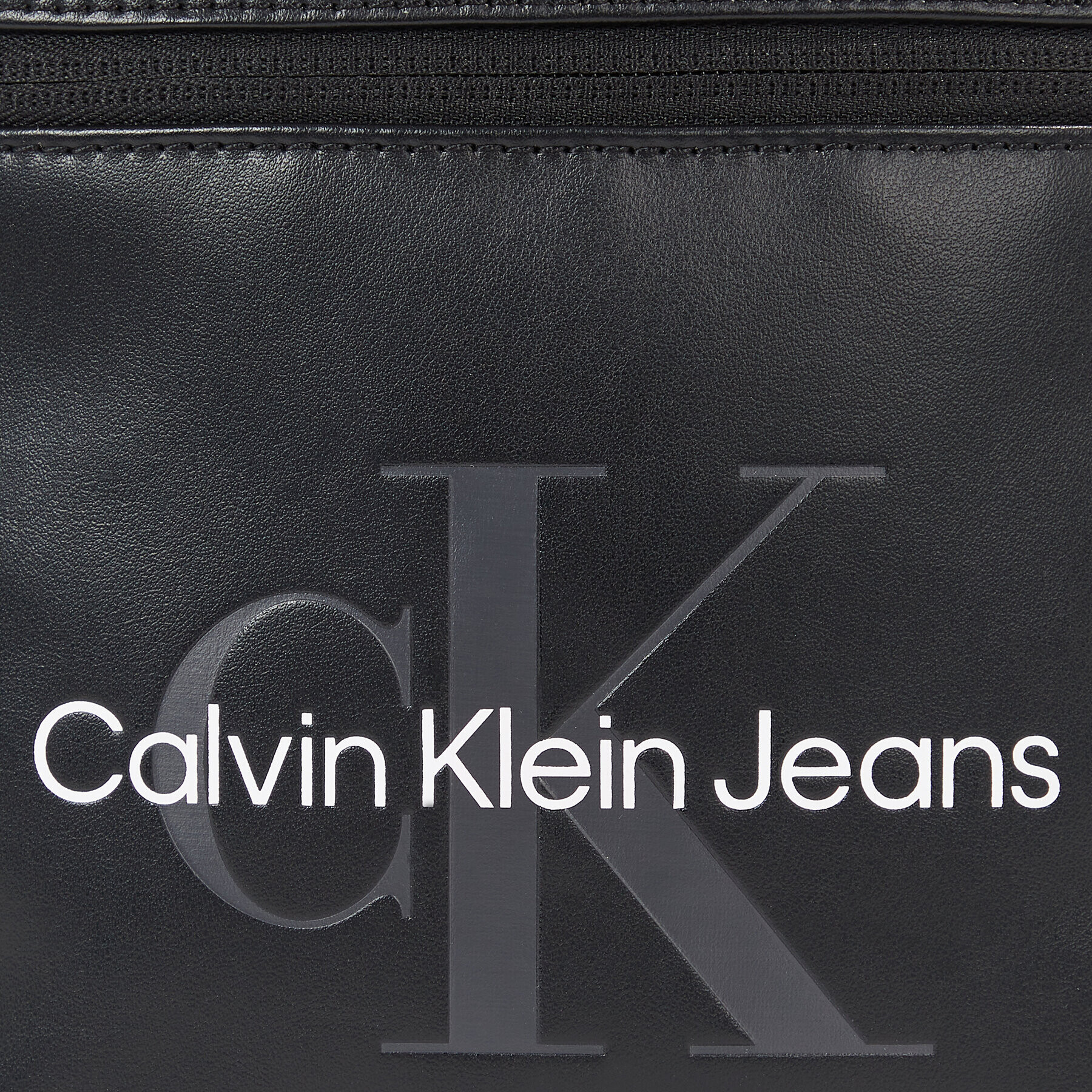 Calvin Klein Jeans Мъжка чантичка Monogram Soft Flatpack18 K50K511110 Черен - Pepit.bg