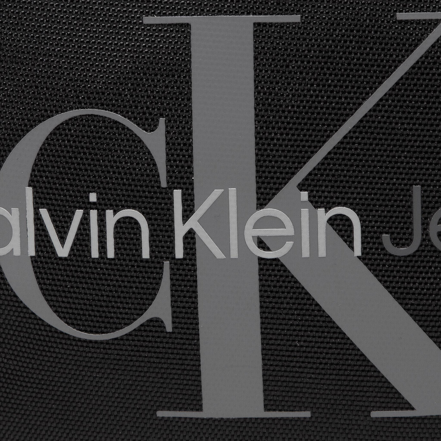 Calvin Klein Jeans Мъжка чантичка Sport Essentials Camera Bag17 Mo K50K509431 Черен - Pepit.bg