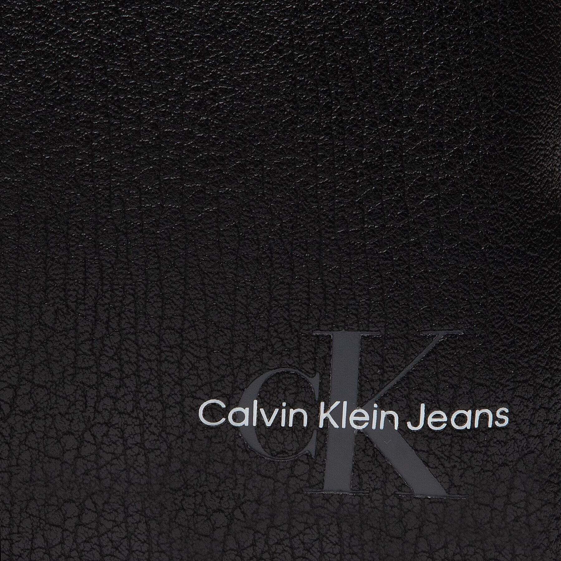 Calvin Klein Jeans Мъжка чантичка Tagged Flatpack 18 K50K509287 Черен - Pepit.bg