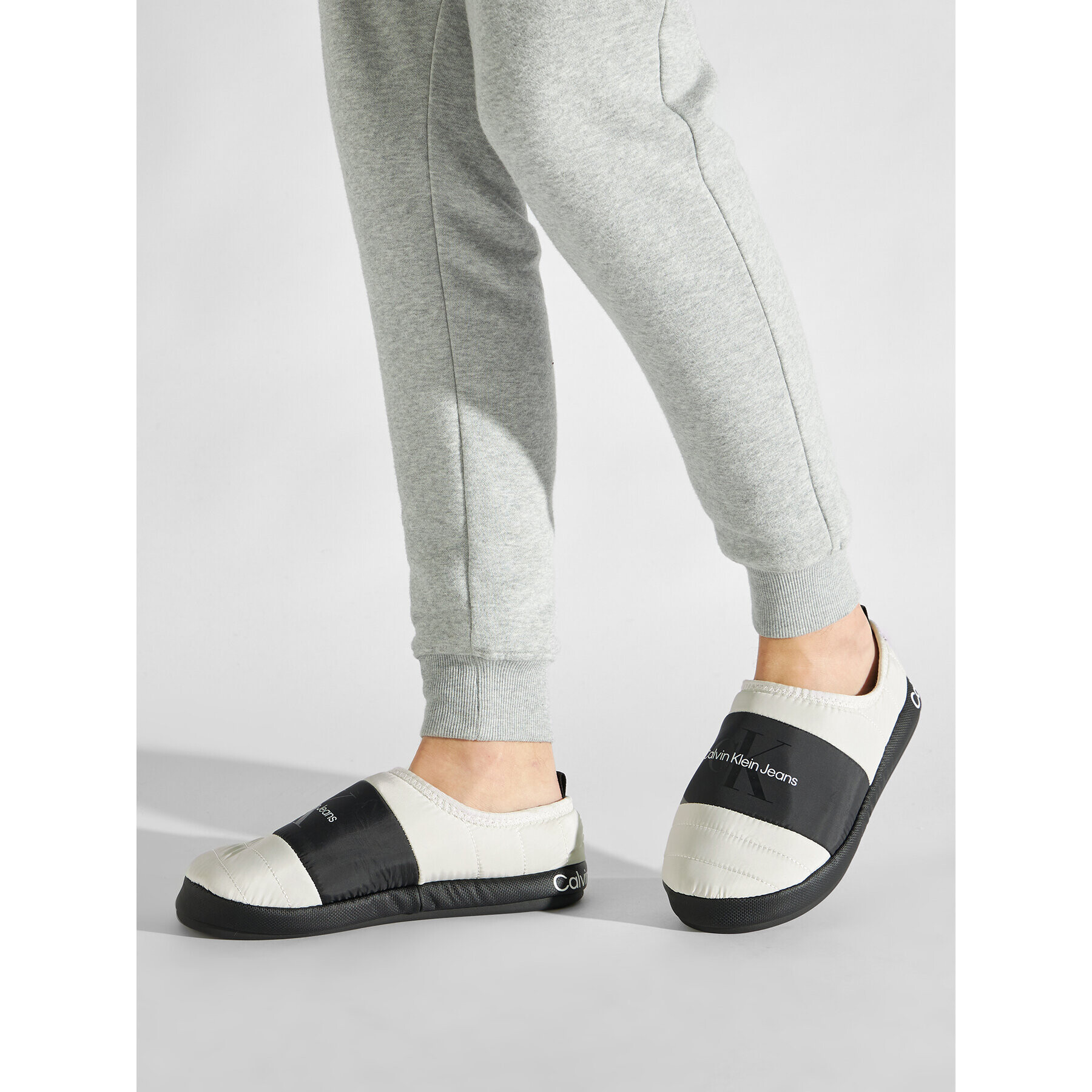 Calvin Klein Jeans Пантофи Home Slipper YM0YM00546 Сребрист - Pepit.bg