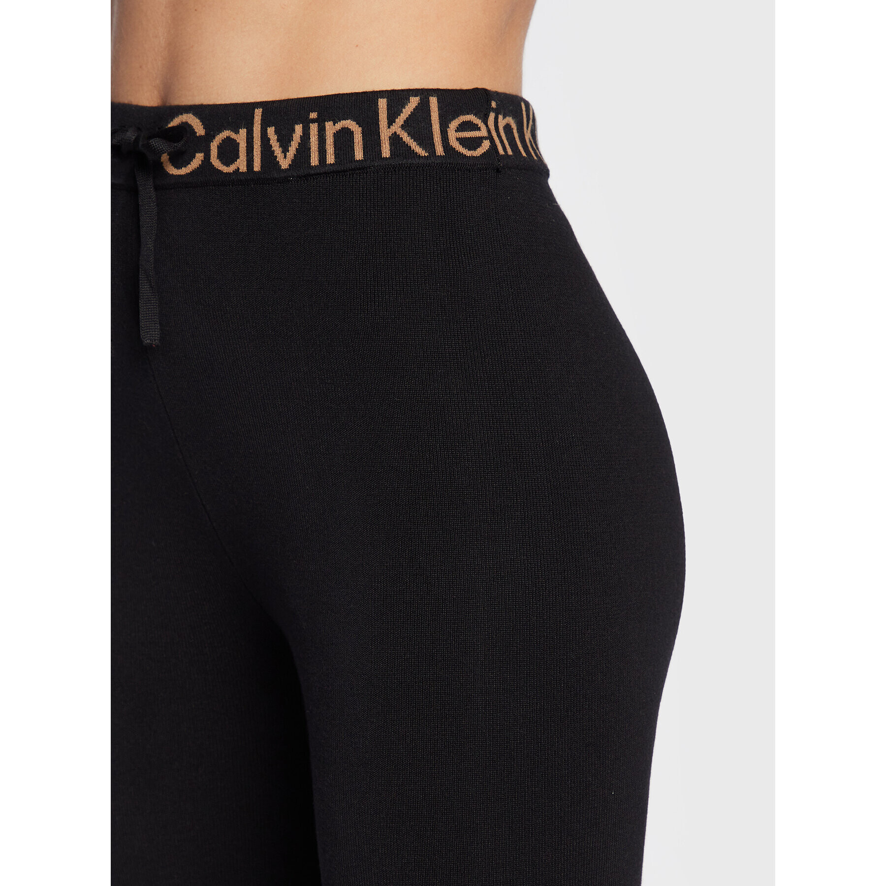 Calvin Klein Jeans Плетени панталони J20J219740 Черен Regular Fit - Pepit.bg