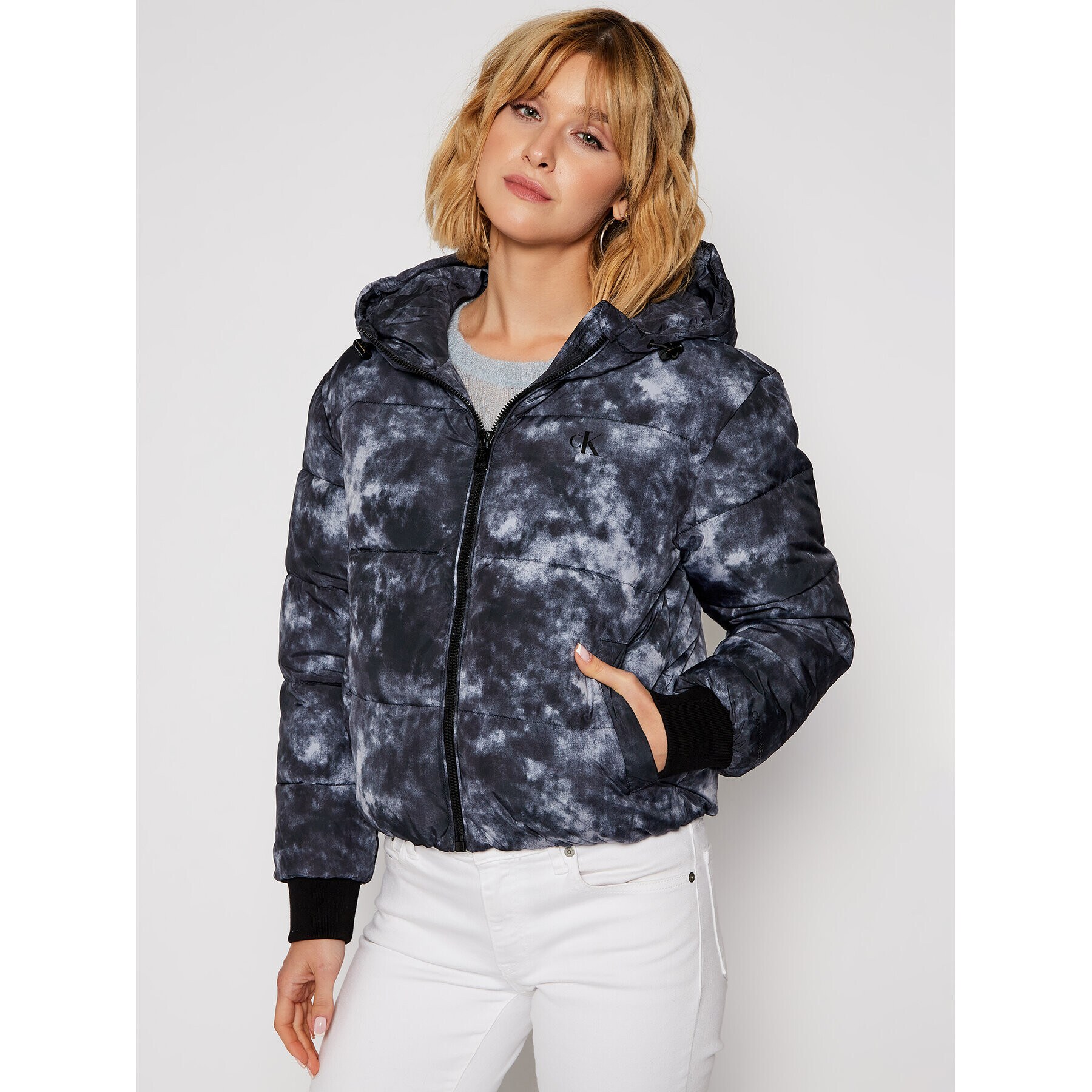 Calvin Klein Jeans Пухено яке J20J214849 Син Regular Fit - Pepit.bg