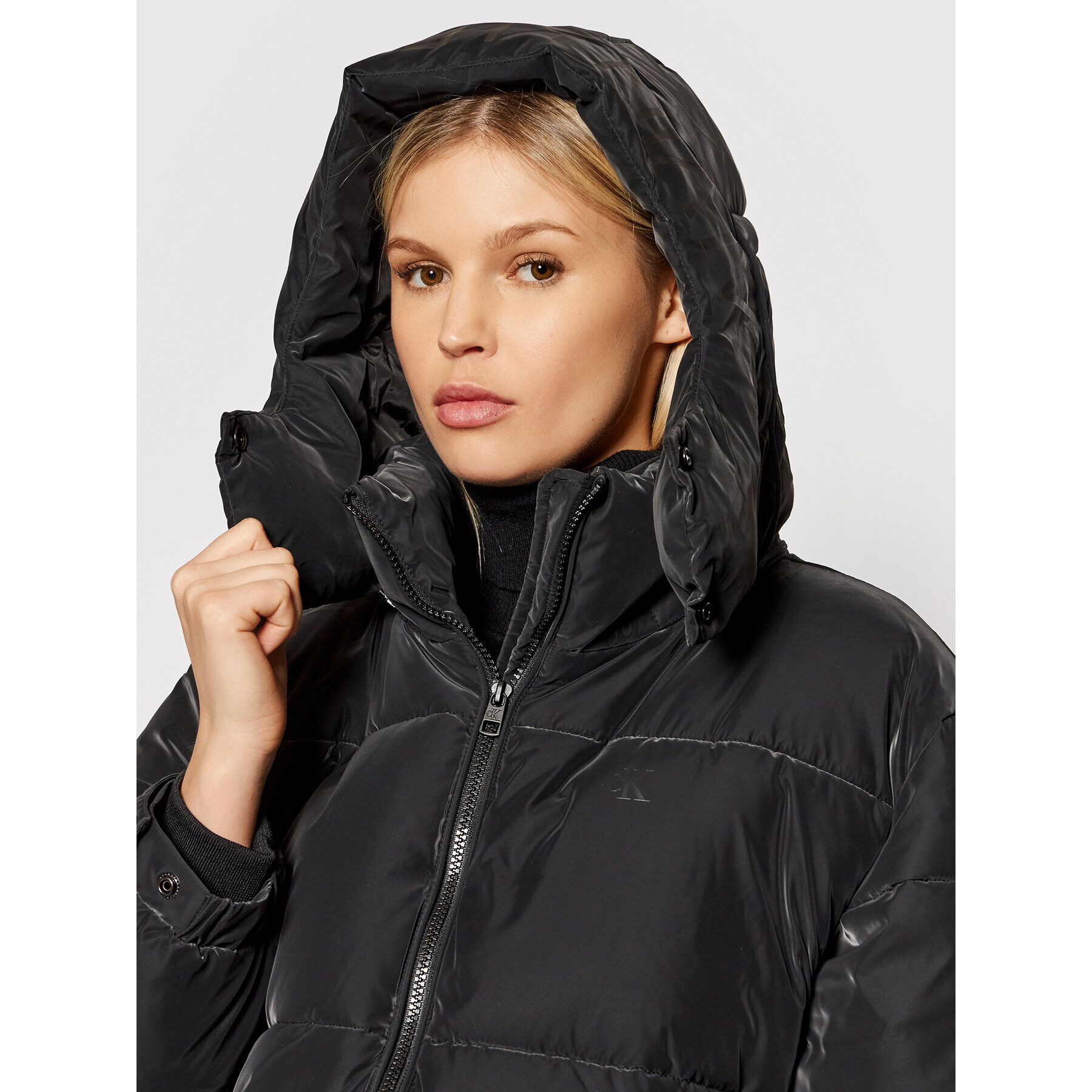 Calvin Klein Jeans Пухено яке J20J216873 Черен Oversize - Pepit.bg