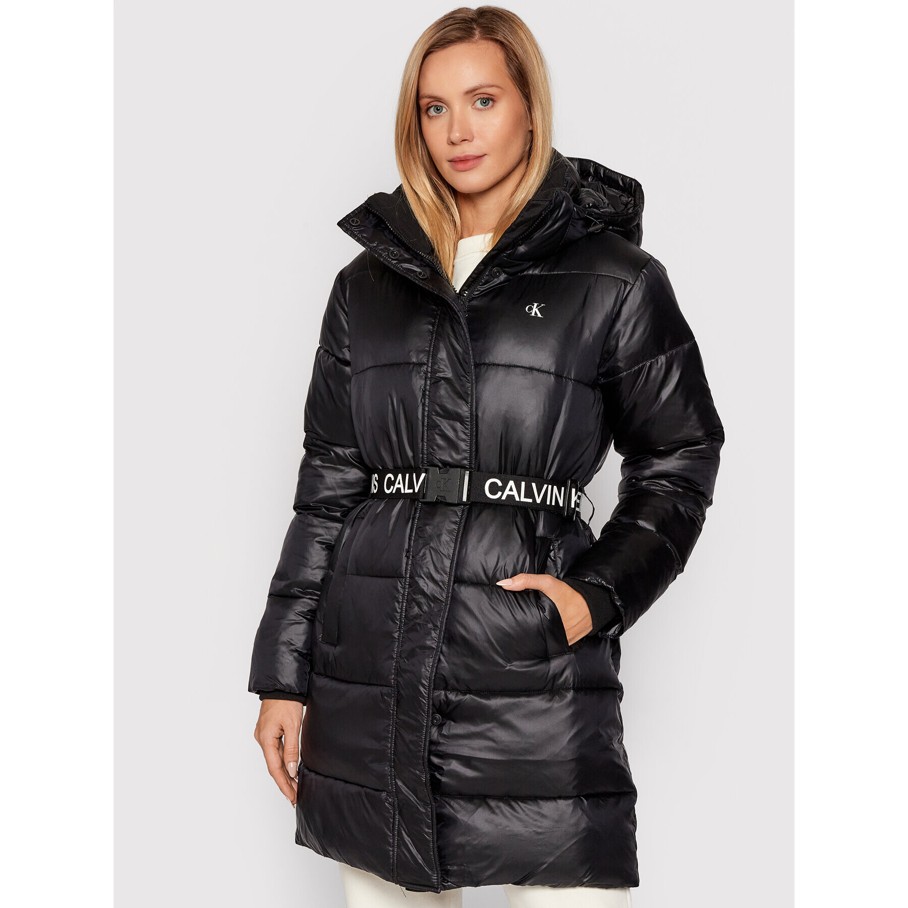 Calvin Klein Jeans Пухено яке J20J216885 Черен Regular Fit - Pepit.bg