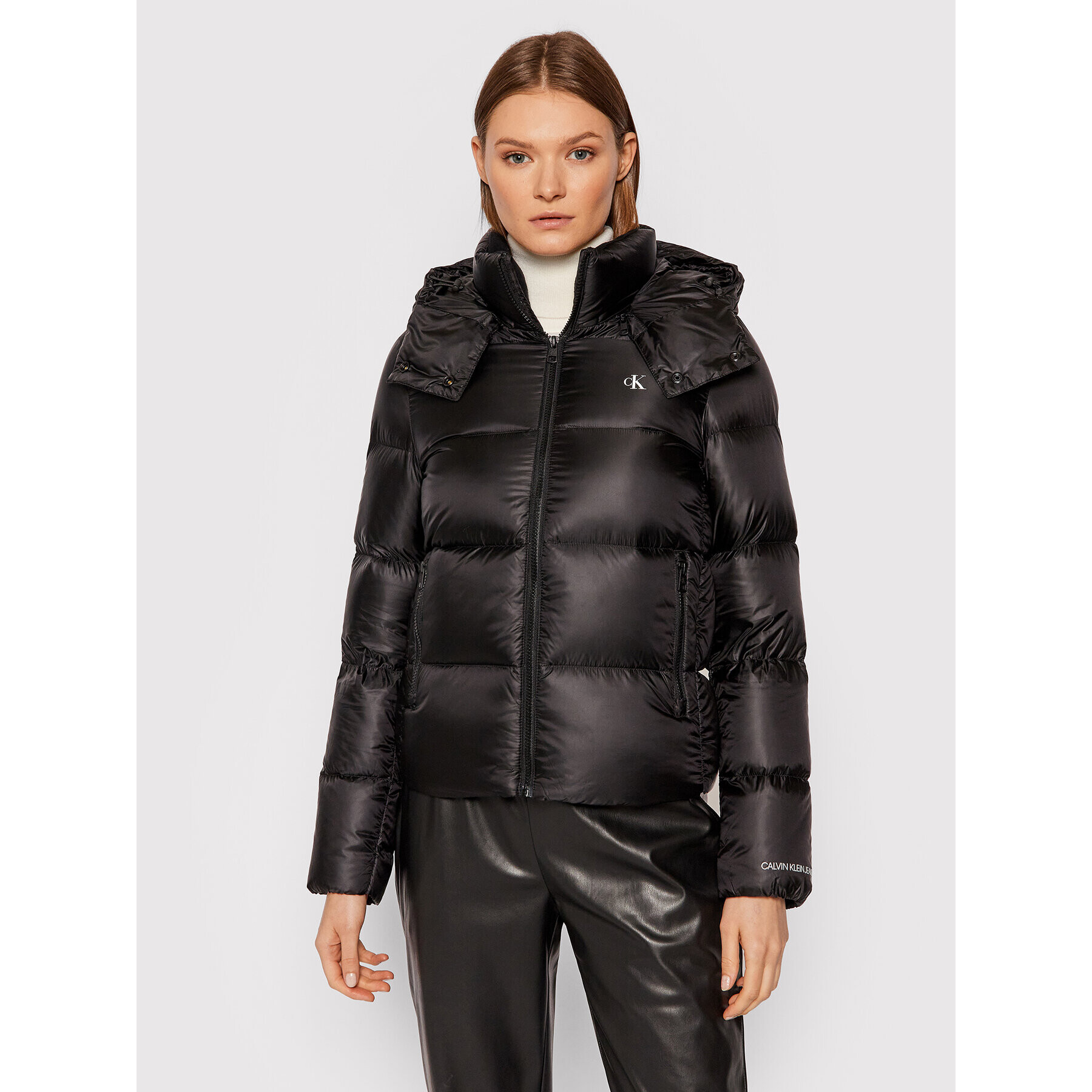 Calvin Klein Jeans Пухено яке J20J217280 Черен Regular Fit - Pepit.bg