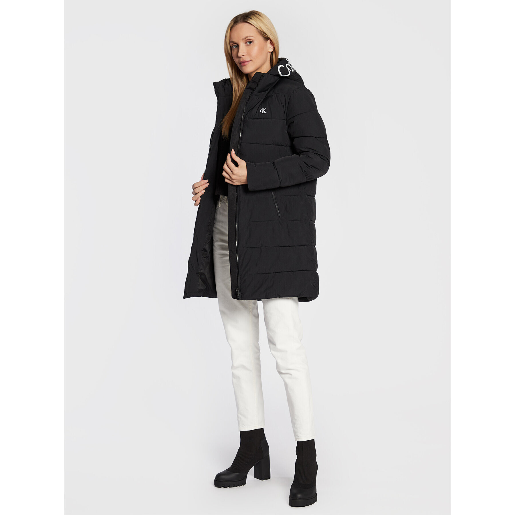 Calvin Klein Jeans Пухено яке J20J219595 Черен Regular Fit - Pepit.bg