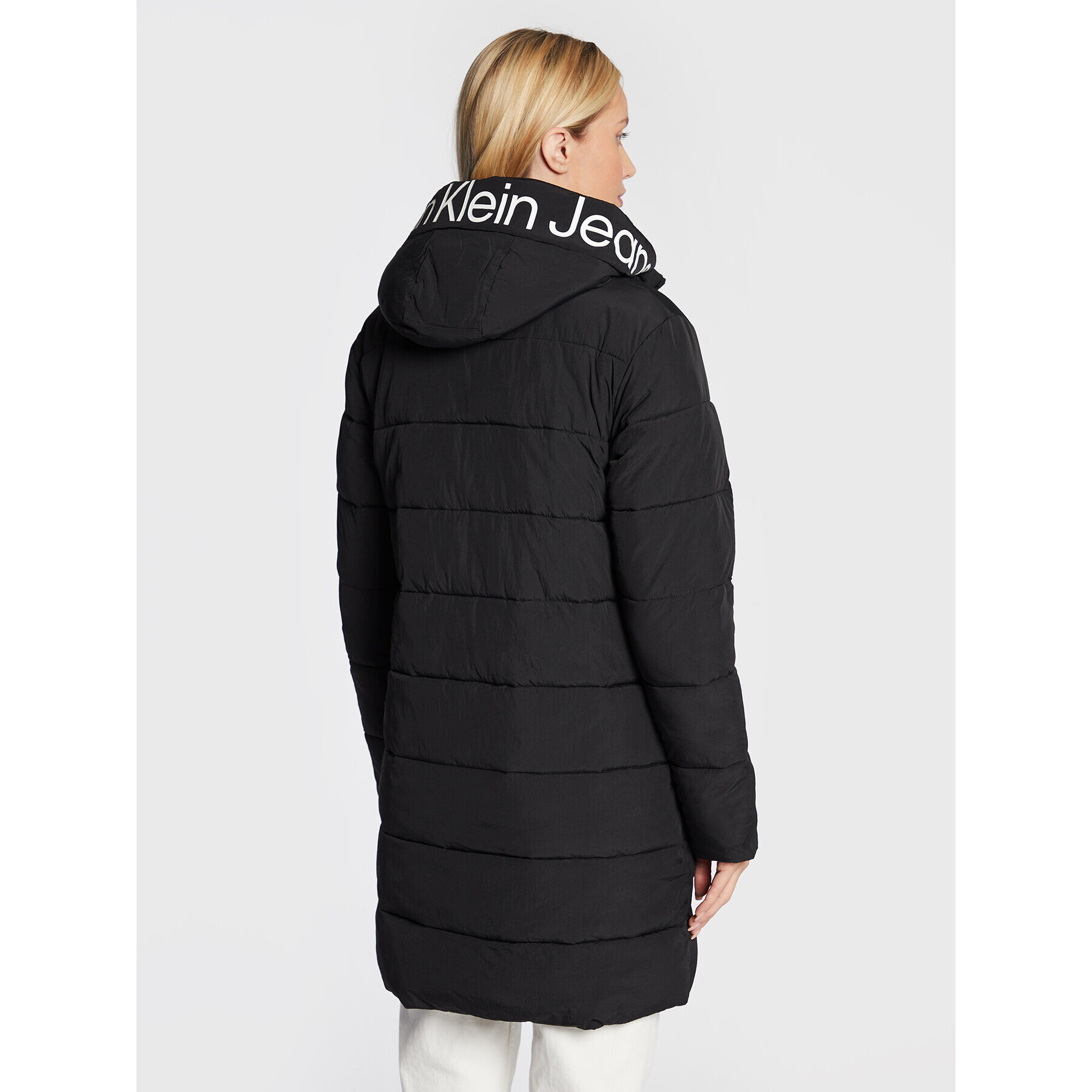Calvin Klein Jeans Пухено яке J20J219595 Черен Regular Fit - Pepit.bg