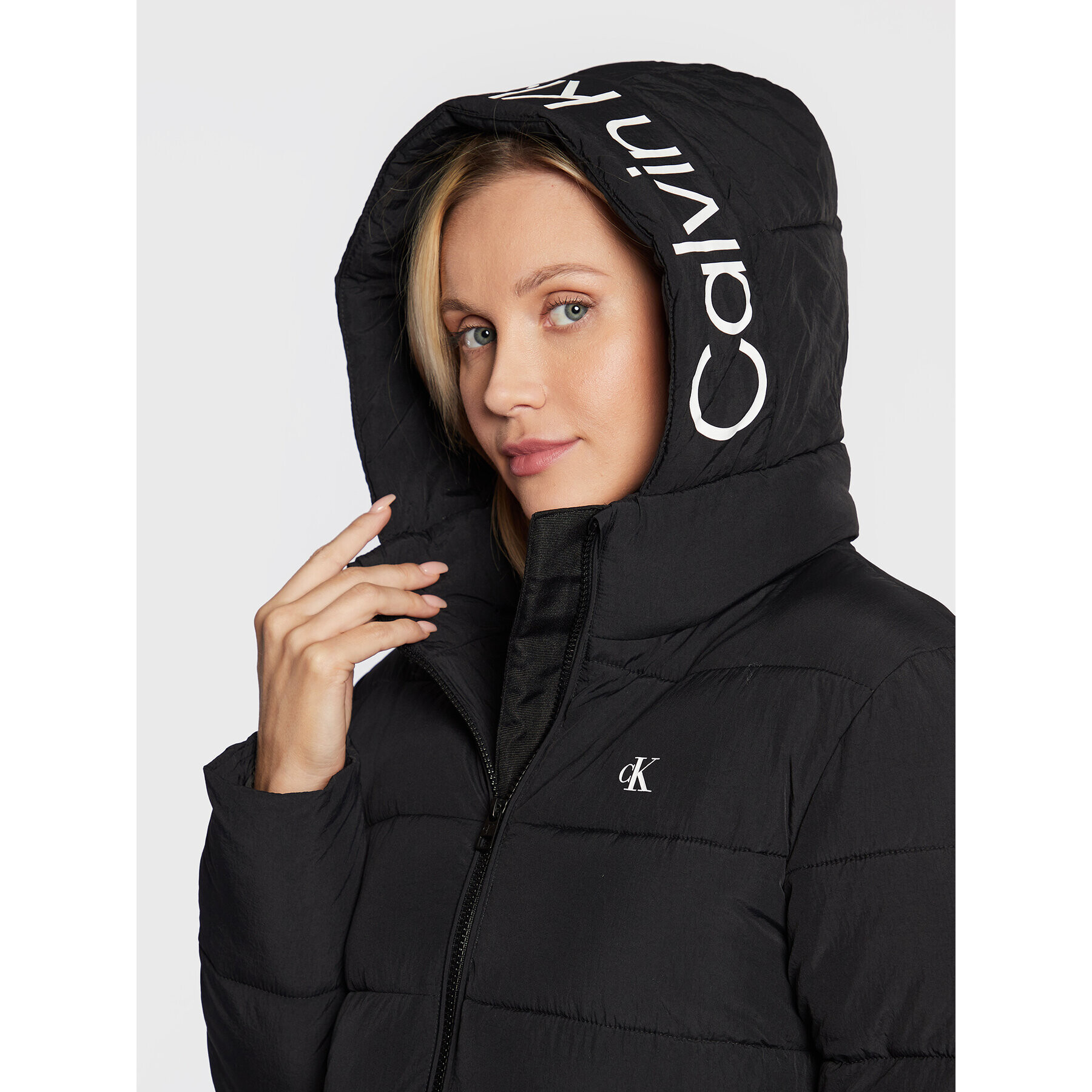Calvin Klein Jeans Пухено яке J20J219595 Черен Regular Fit - Pepit.bg