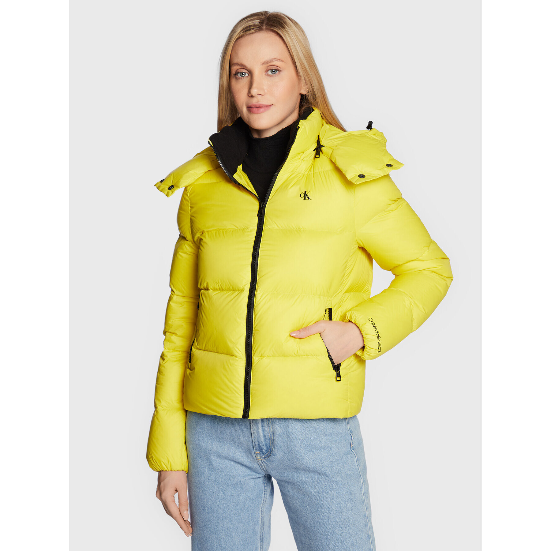 Calvin Klein Jeans Пухено яке J20J219819 Жълт Regular Fit - Pepit.bg