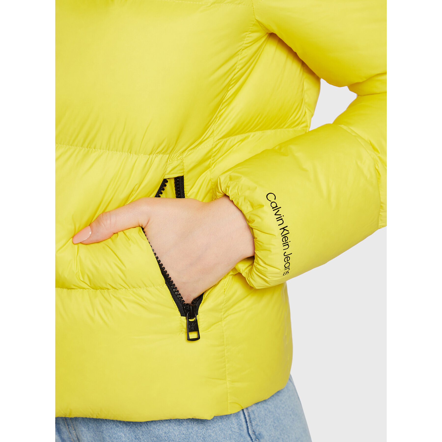 Calvin Klein Jeans Пухено яке J20J219819 Жълт Regular Fit - Pepit.bg