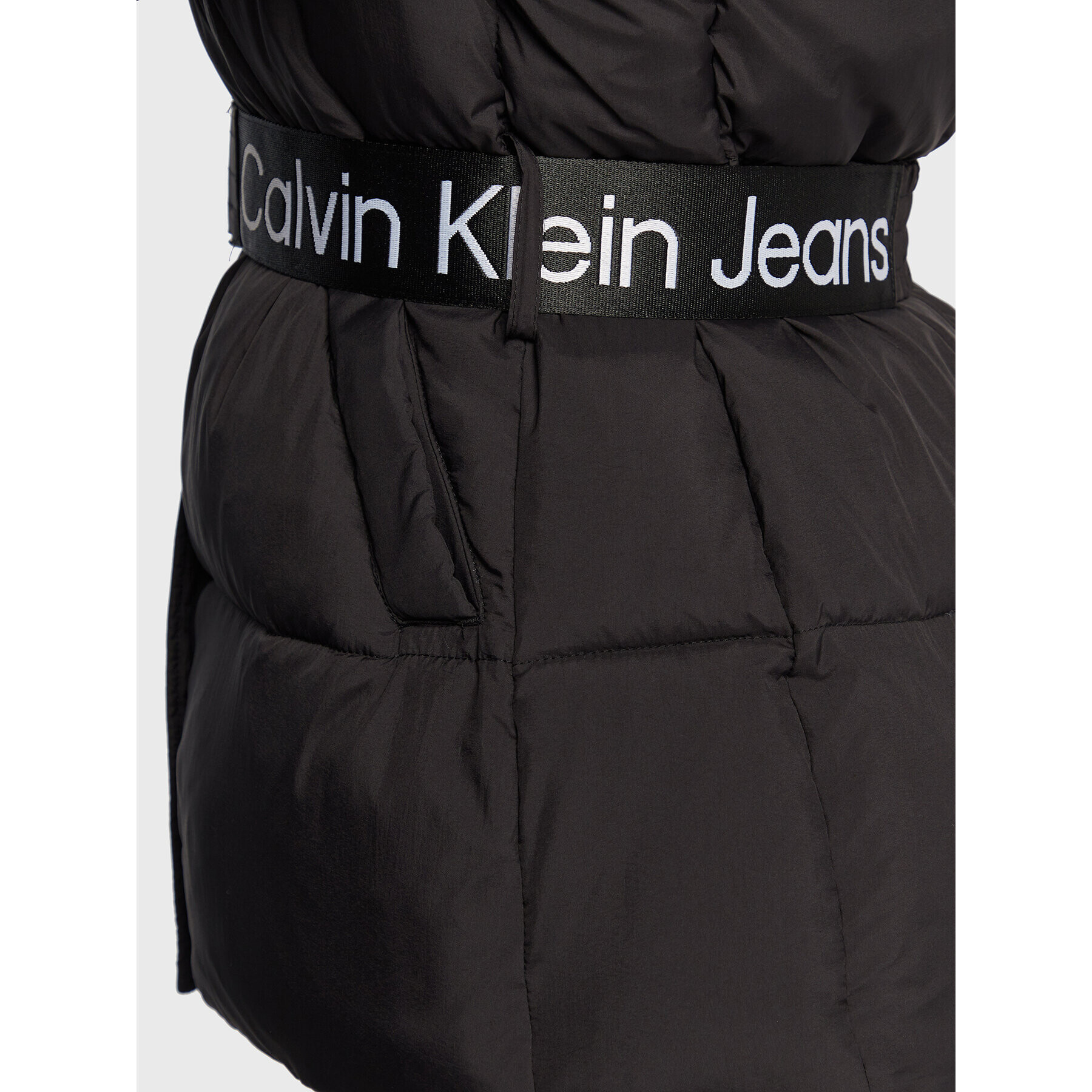 Calvin Klein Jeans Пухено яке J20J219828 Черен Regular Fit - Pepit.bg