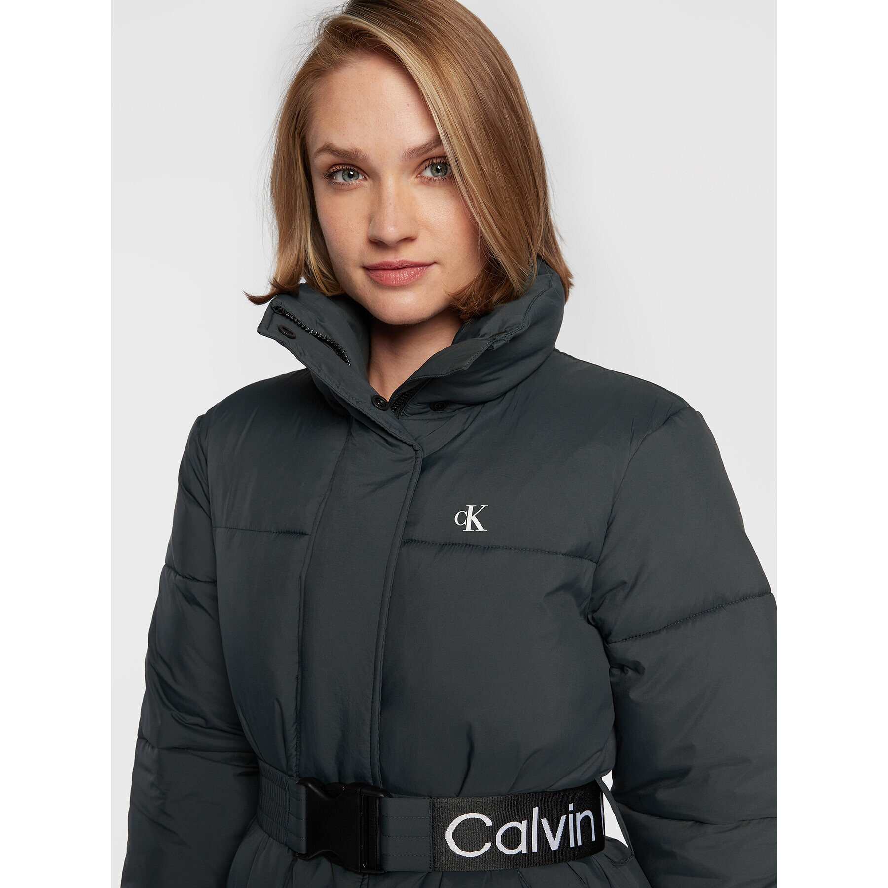 Calvin Klein Jeans Пухено яке J20J219828 Зелен Regular Fit - Pepit.bg