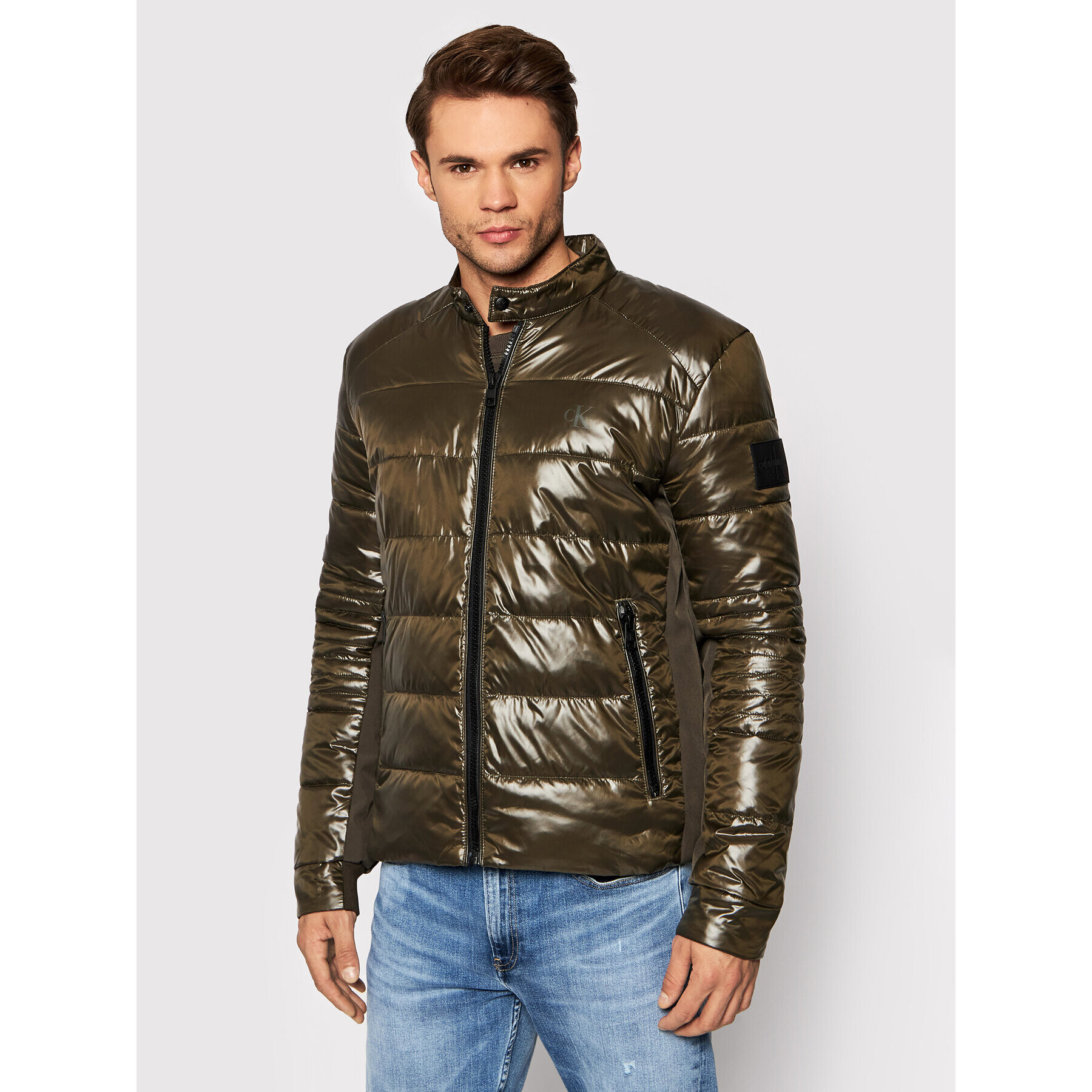 Calvin Klein Jeans Пухено яке J30J317144 Зелен Regular Fit - Pepit.bg