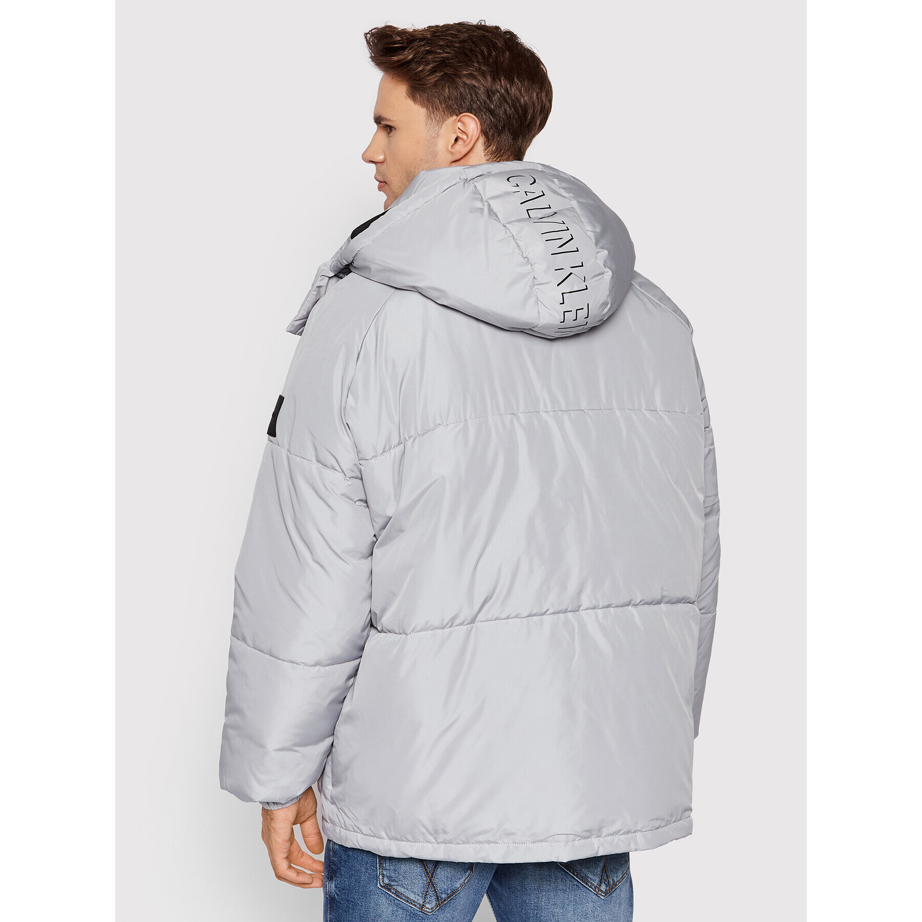 Calvin Klein Jeans Пухено яке J30J318679 Сив Oversize - Pepit.bg