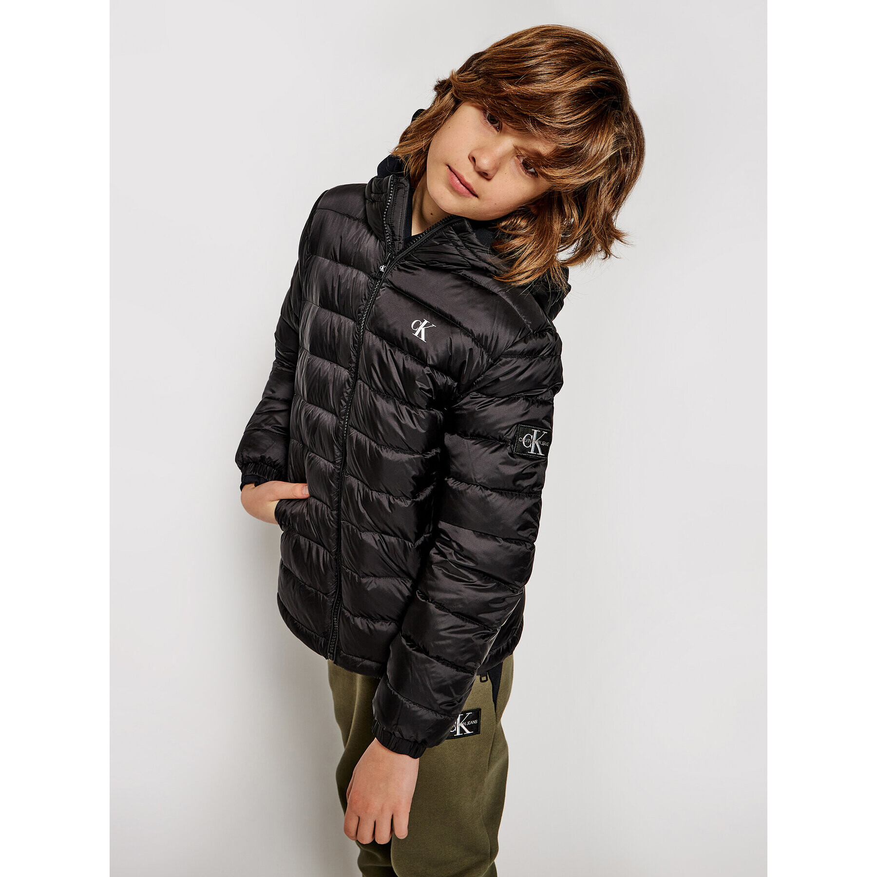 Calvin Klein Jeans Пухено яке Light Down Jacket IB0IB00554 Черен Regular Fit - Pepit.bg