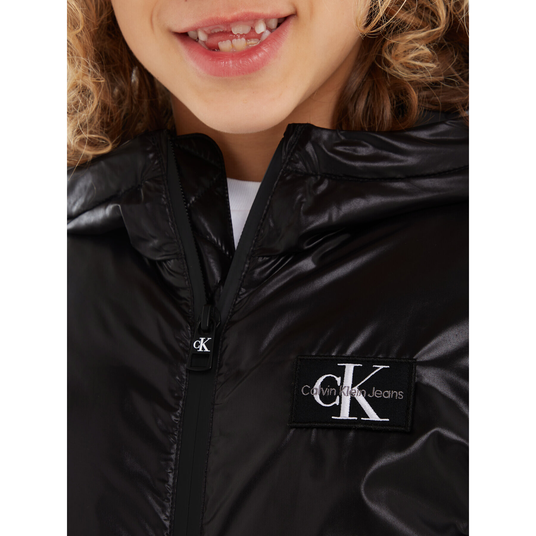 Calvin Klein Jeans Пухено яке IB0IB01718 Черен Regular Fit - Pepit.bg