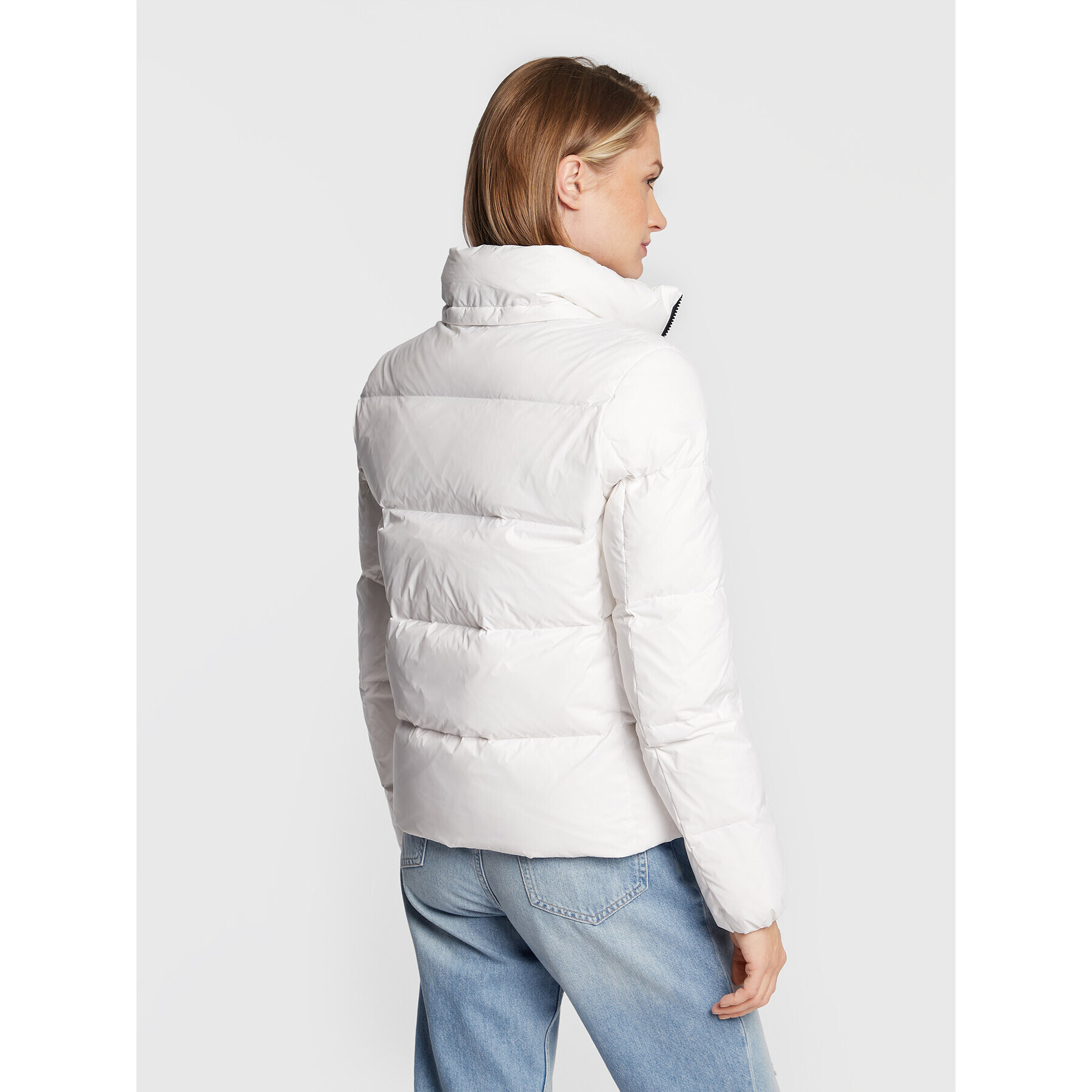 Calvin Klein Jeans Пухено яке J20J219819 Бял Regular Fit - Pepit.bg
