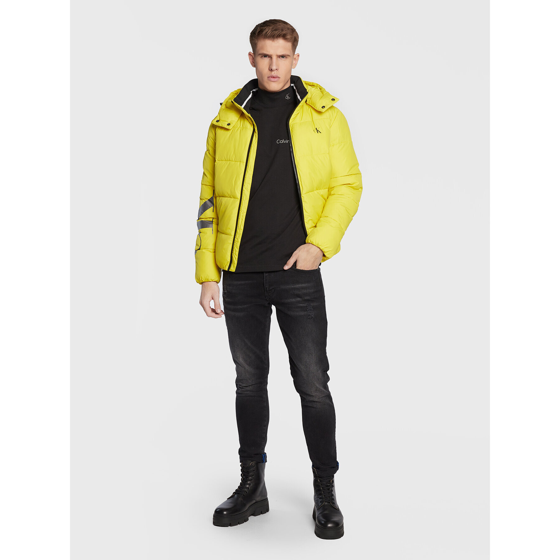 Calvin Klein Jeans Пухено яке J30J319057 Жълт Regular Fit - Pepit.bg