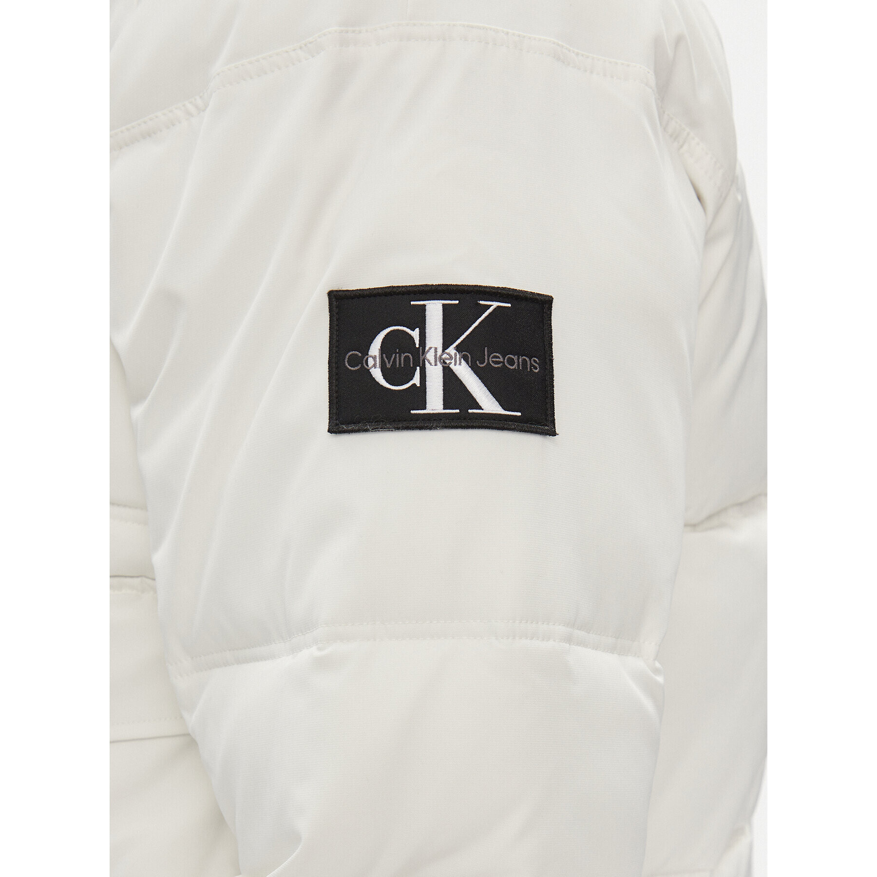 Calvin Klein Jeans Пухено яке J30J324064 Бял Relaxed Fit - Pepit.bg