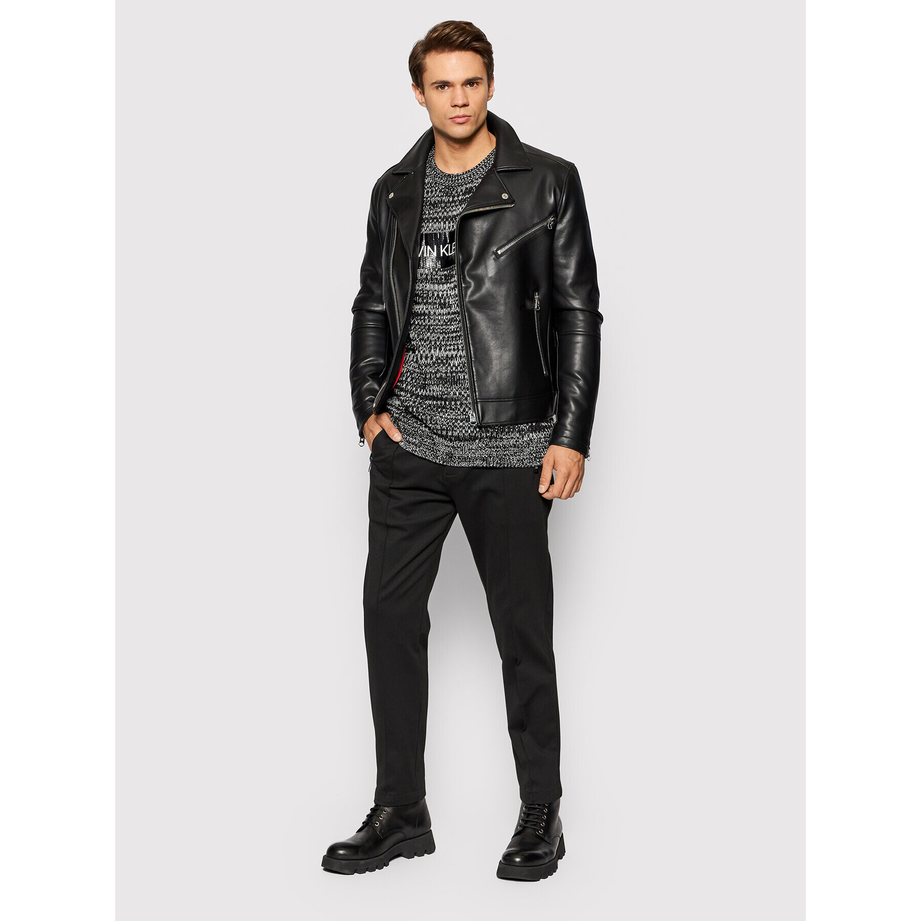 Calvin Klein Jeans Пуловер J30J317119 Черен Regular Fit - Pepit.bg