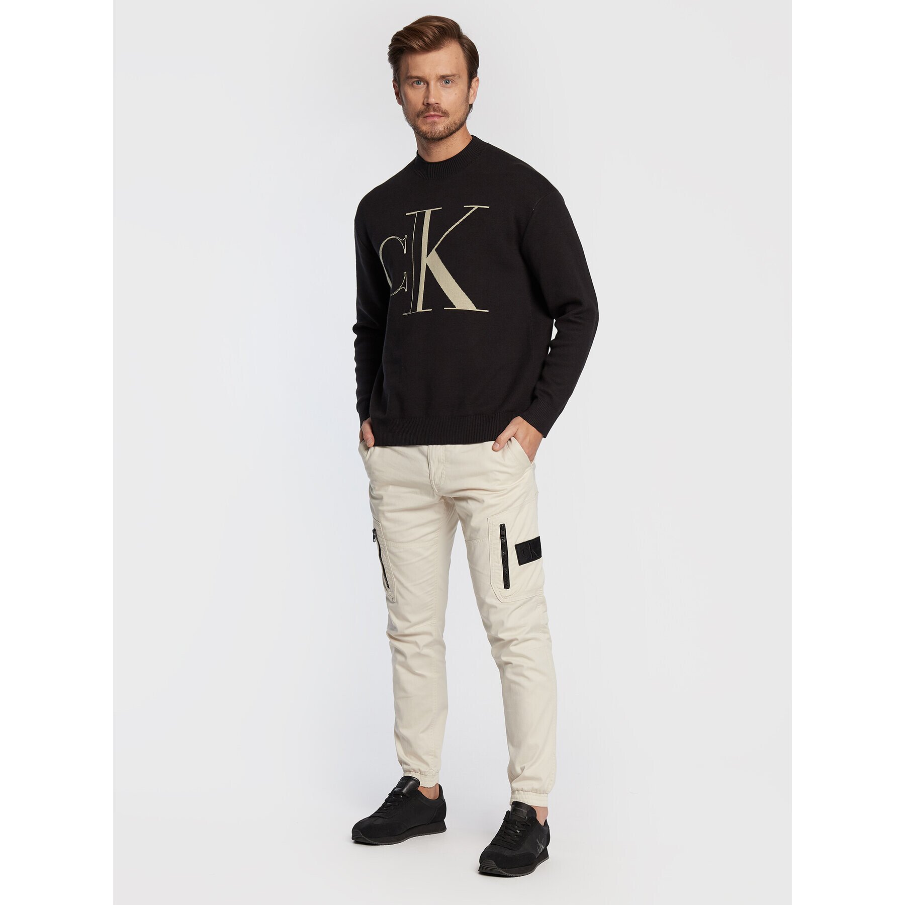 Calvin Klein Jeans Пуловер J30J320863 Черен Relaxed Fit - Pepit.bg