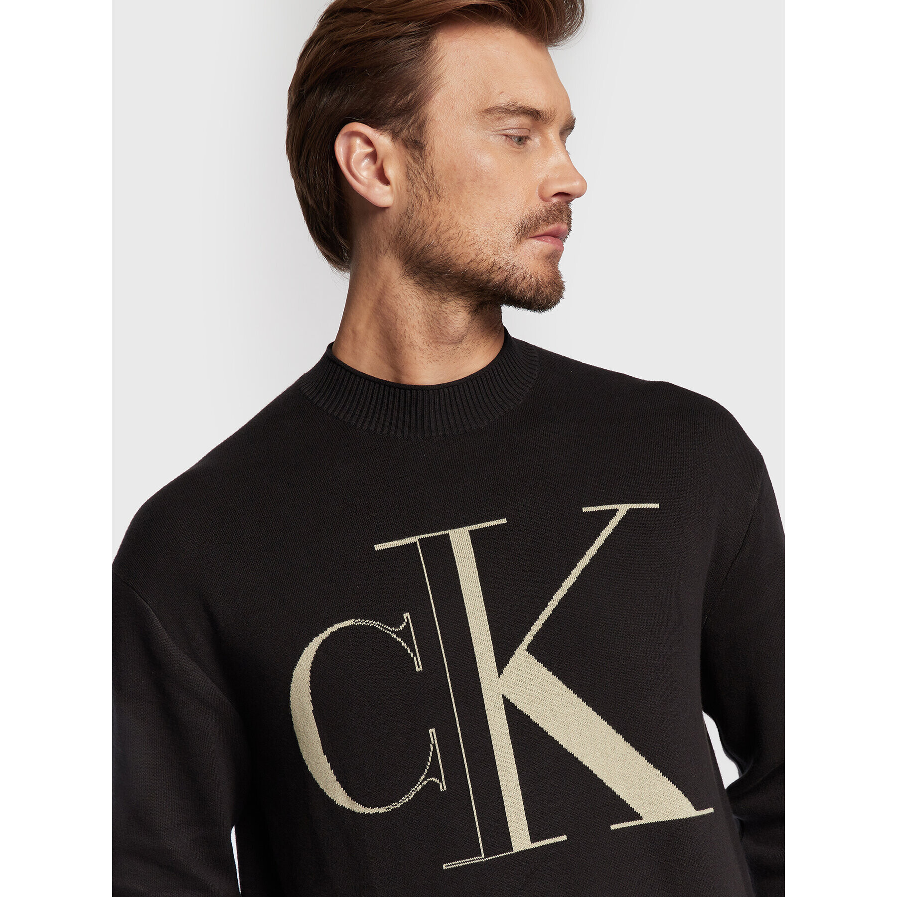 Calvin Klein Jeans Пуловер J30J320863 Черен Relaxed Fit - Pepit.bg