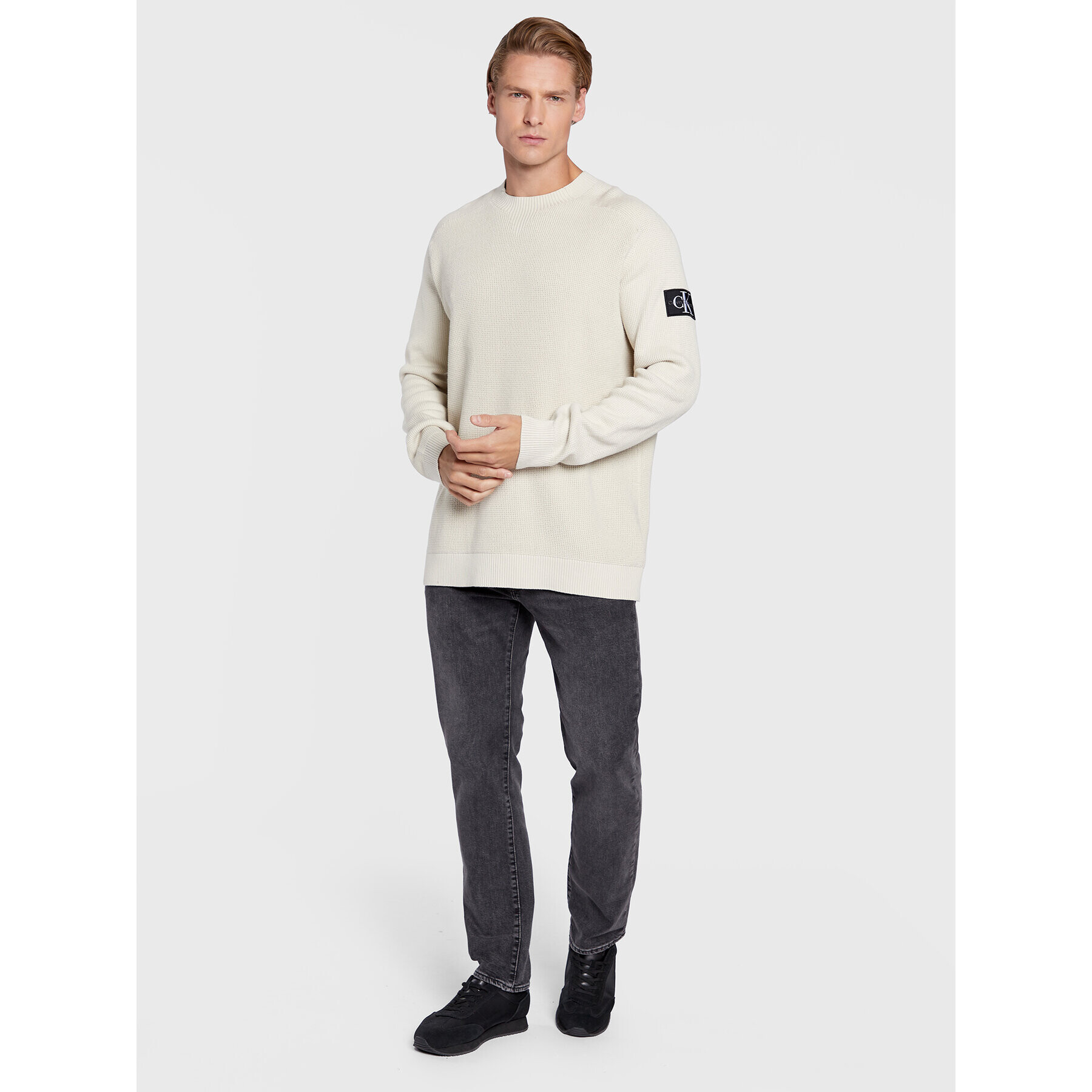 Calvin Klein Jeans Пуловер J30J321692 Бежов Relaxed Fit - Pepit.bg