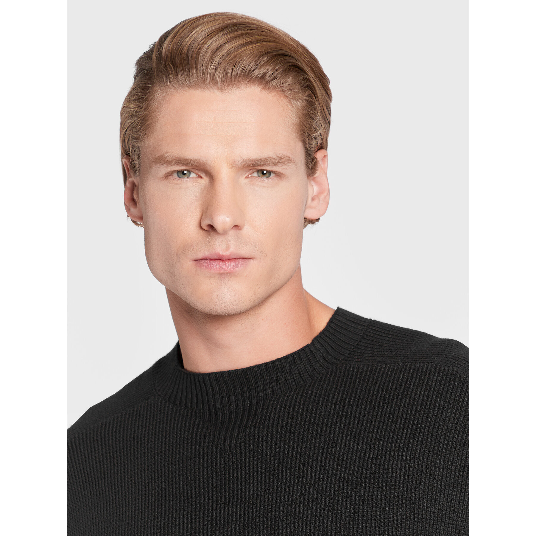Calvin Klein Jeans Пуловер J30J321692 Черен Relaxed Fit - Pepit.bg