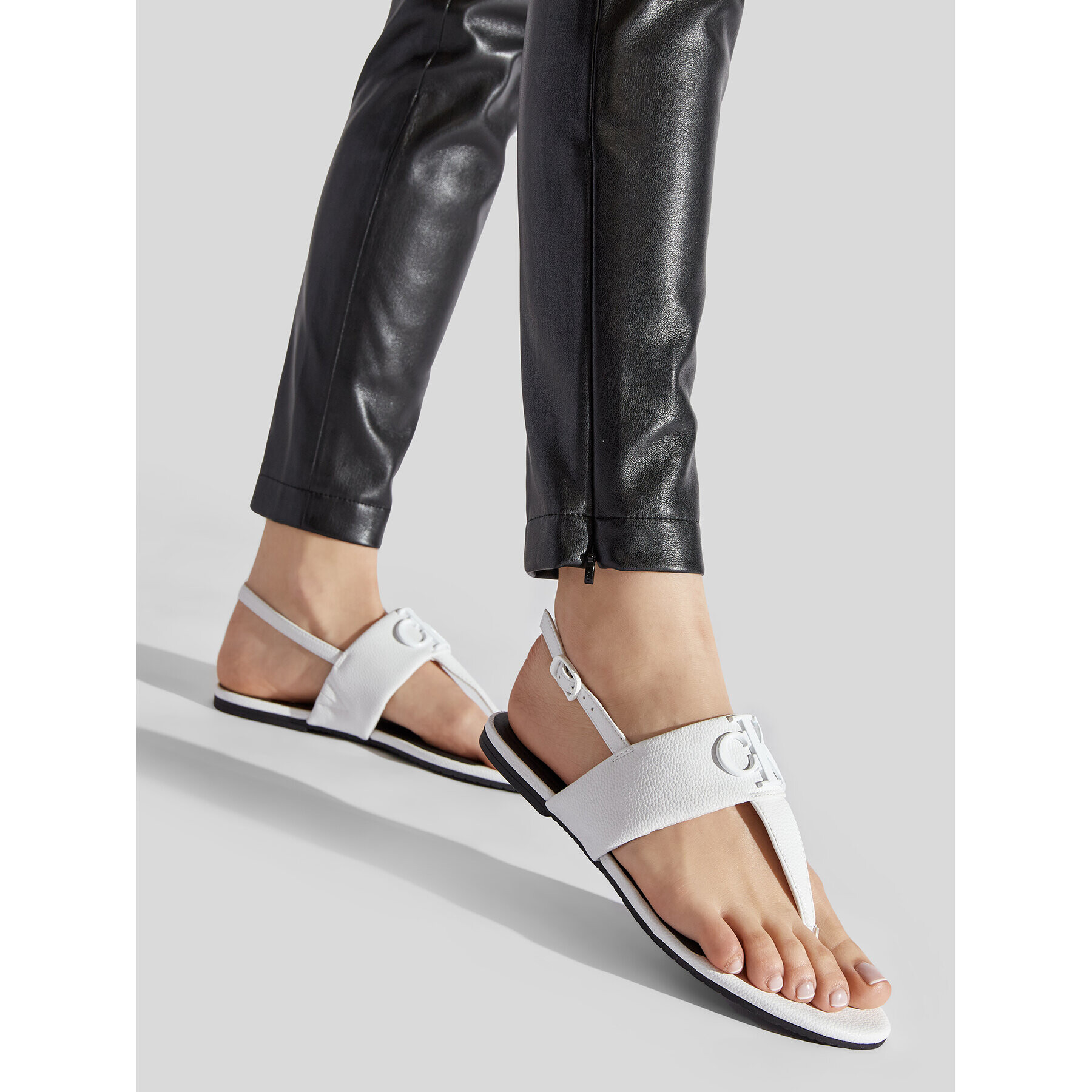 Calvin Klein Jeans Сандали Flat Sandal Hw Lth 2 YW0YW00544 Бял - Pepit.bg