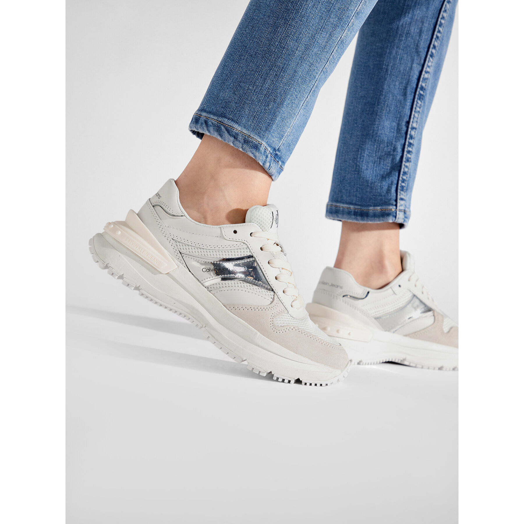 Calvin Klein Jeans Сникърси Chunky Runner 1 YW0YW00528 Бял - Pepit.bg