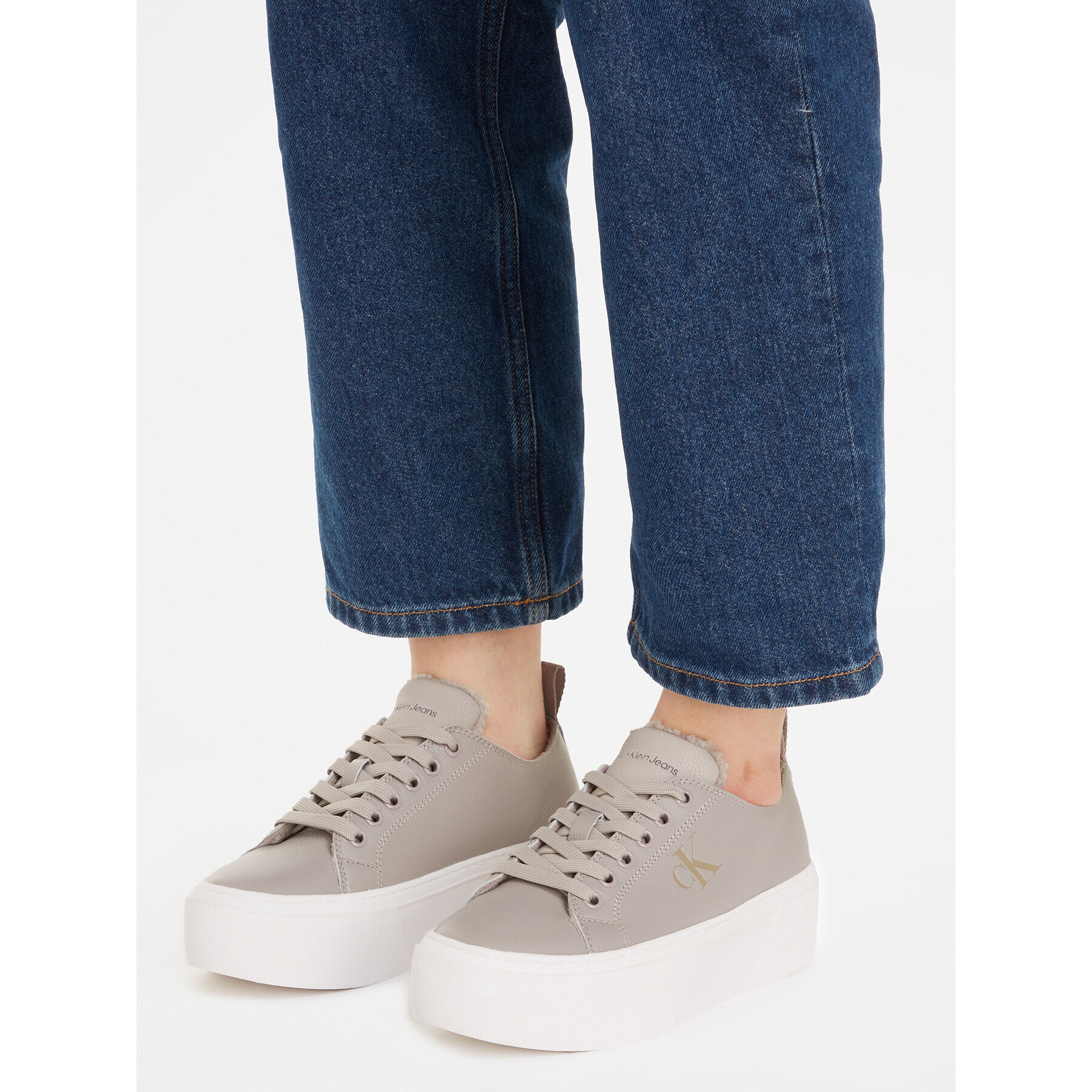 Calvin Klein Jeans Сникърси Cupsole Flatform Low Wl Lth Wn YW0YW01107 Сив - Pepit.bg