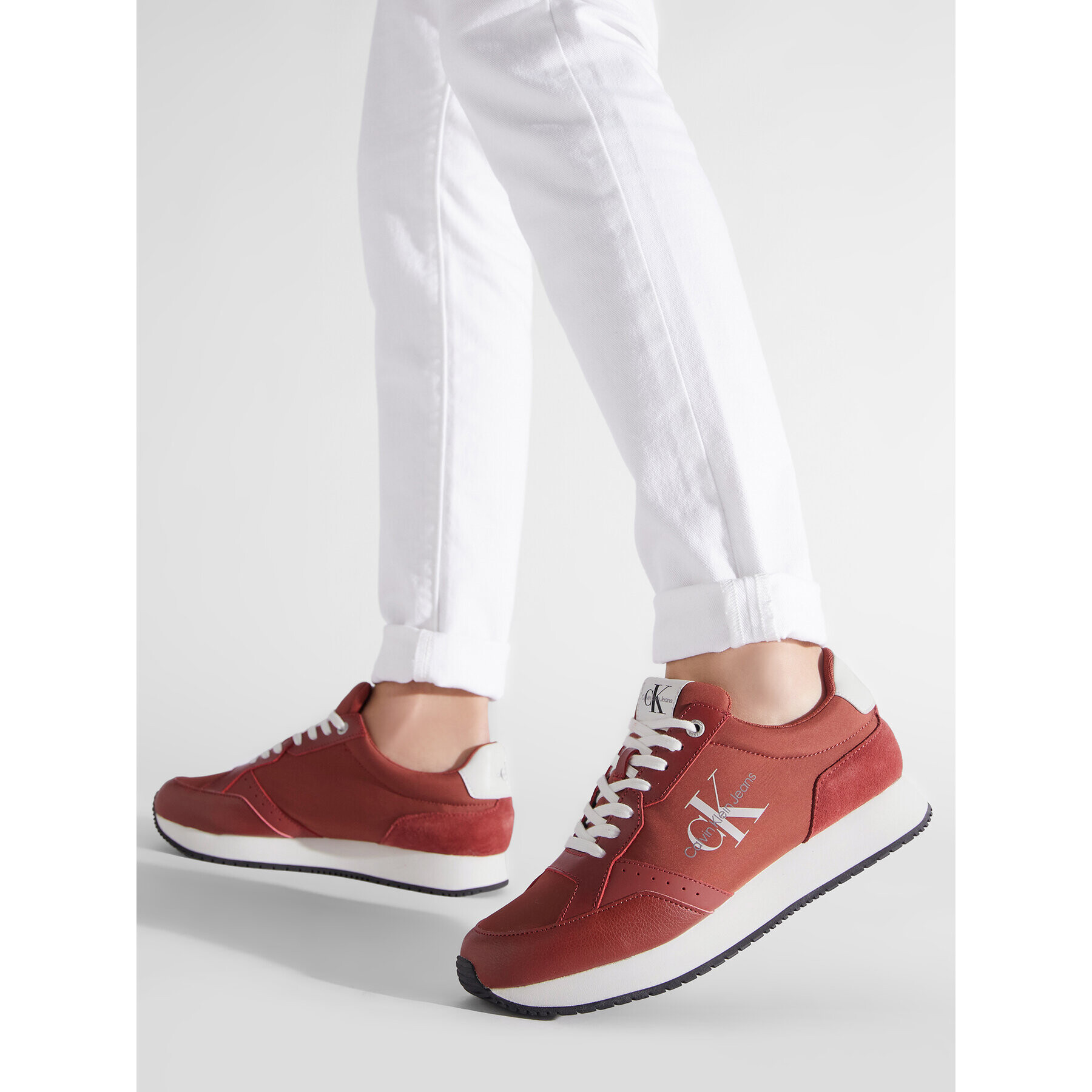 Calvin Klein Jeans Сникърси Retro Runner Laceup YM0YM00418 Червен - Pepit.bg