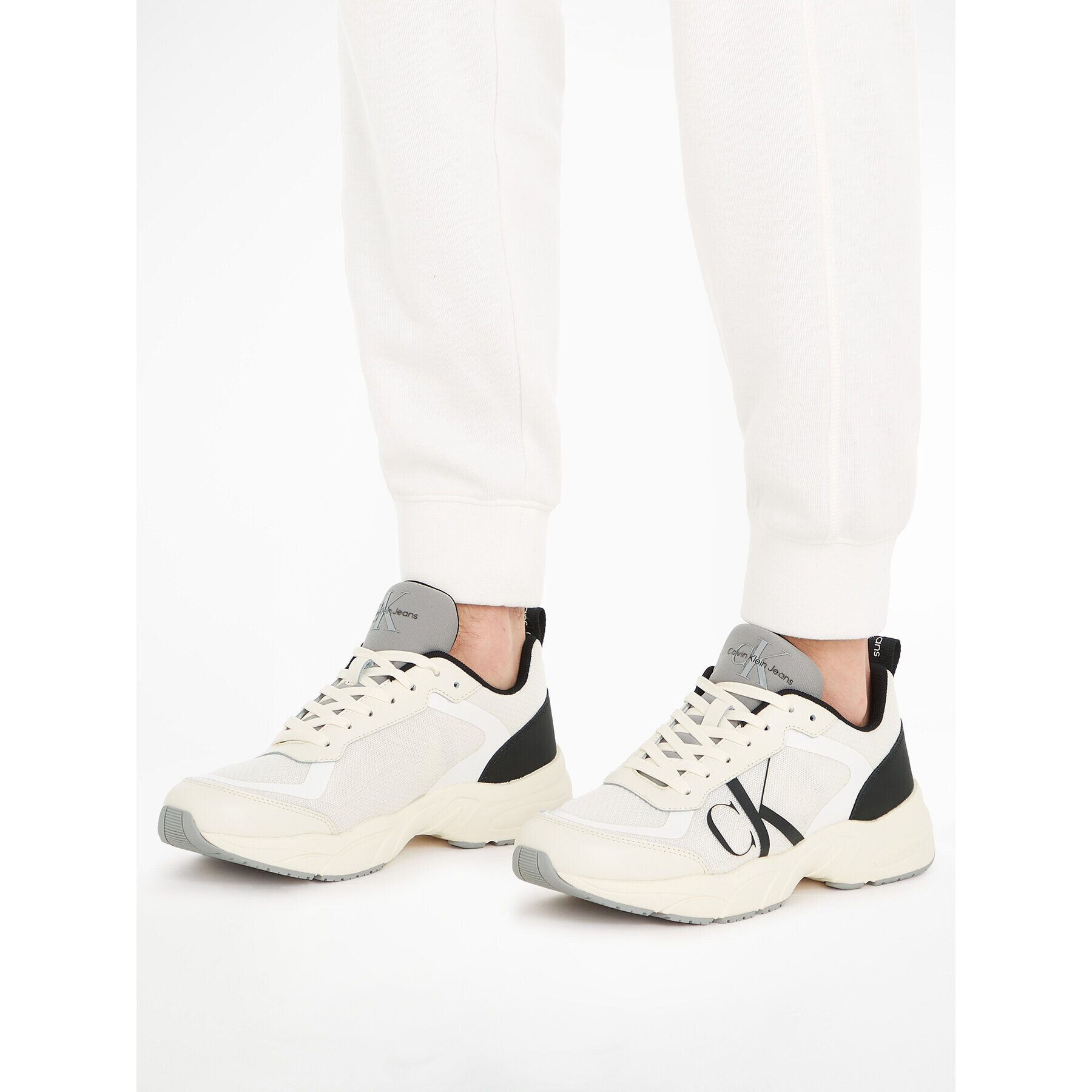 Calvin Klein Jeans Сникърси Retro Tennis Laceup Mesh YM0YM00785 Бял - Pepit.bg