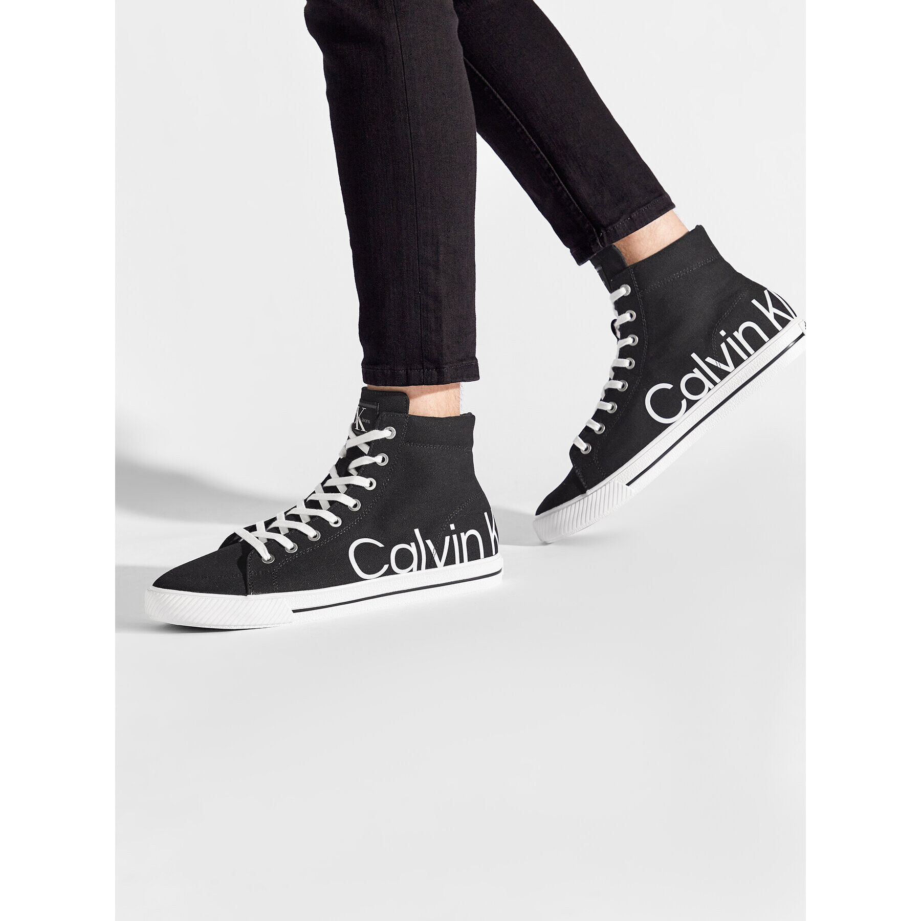 Calvin Klein Jeans Сникърси Retro Vulcanized YM0YM00308 Черен - Pepit.bg