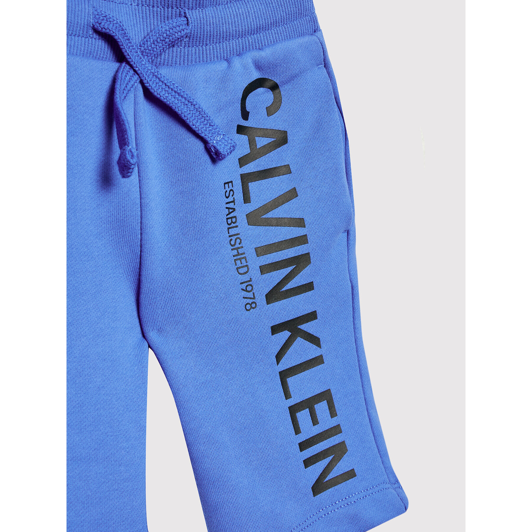 Calvin Klein Jeans Спортни шорти Hero Logo IB0IB01136 Син Regular Fit - Pepit.bg