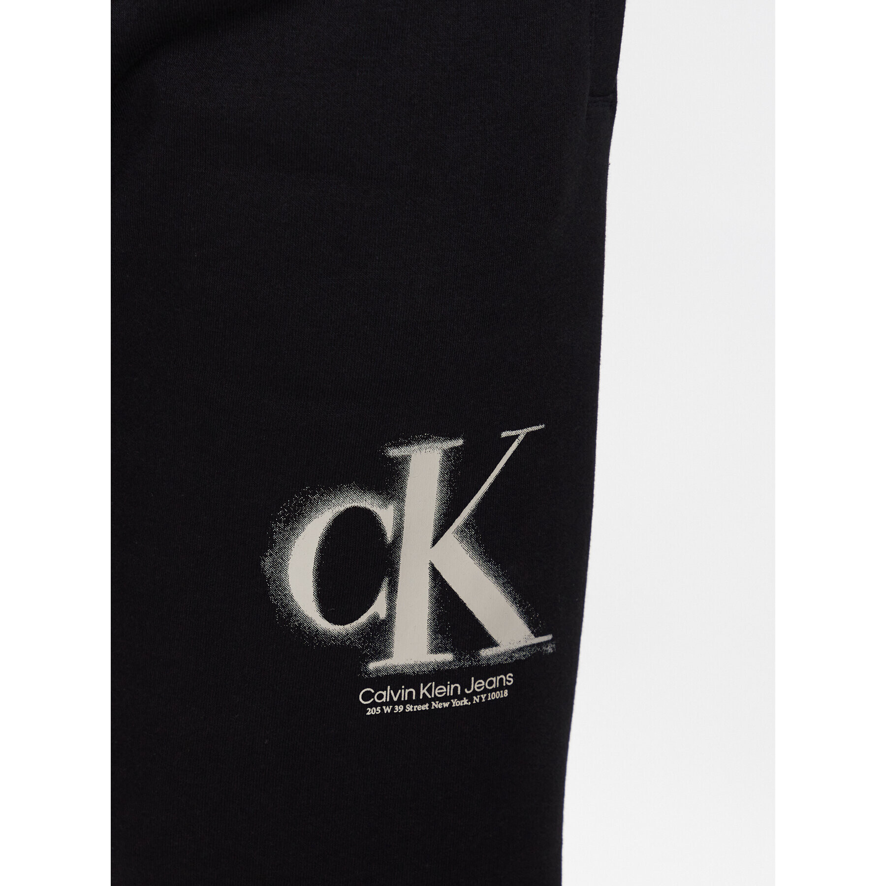 Calvin Klein Jeans Спортни шорти J30J322905 Черен Regular Fit - Pepit.bg