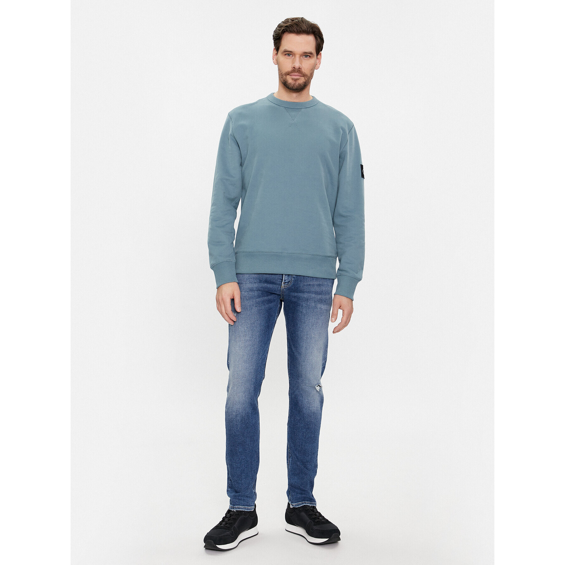 Calvin Klein Jeans Суитшърт Badge Crew Neck J30J323426 Тъмносин Regular Fit - Pepit.bg