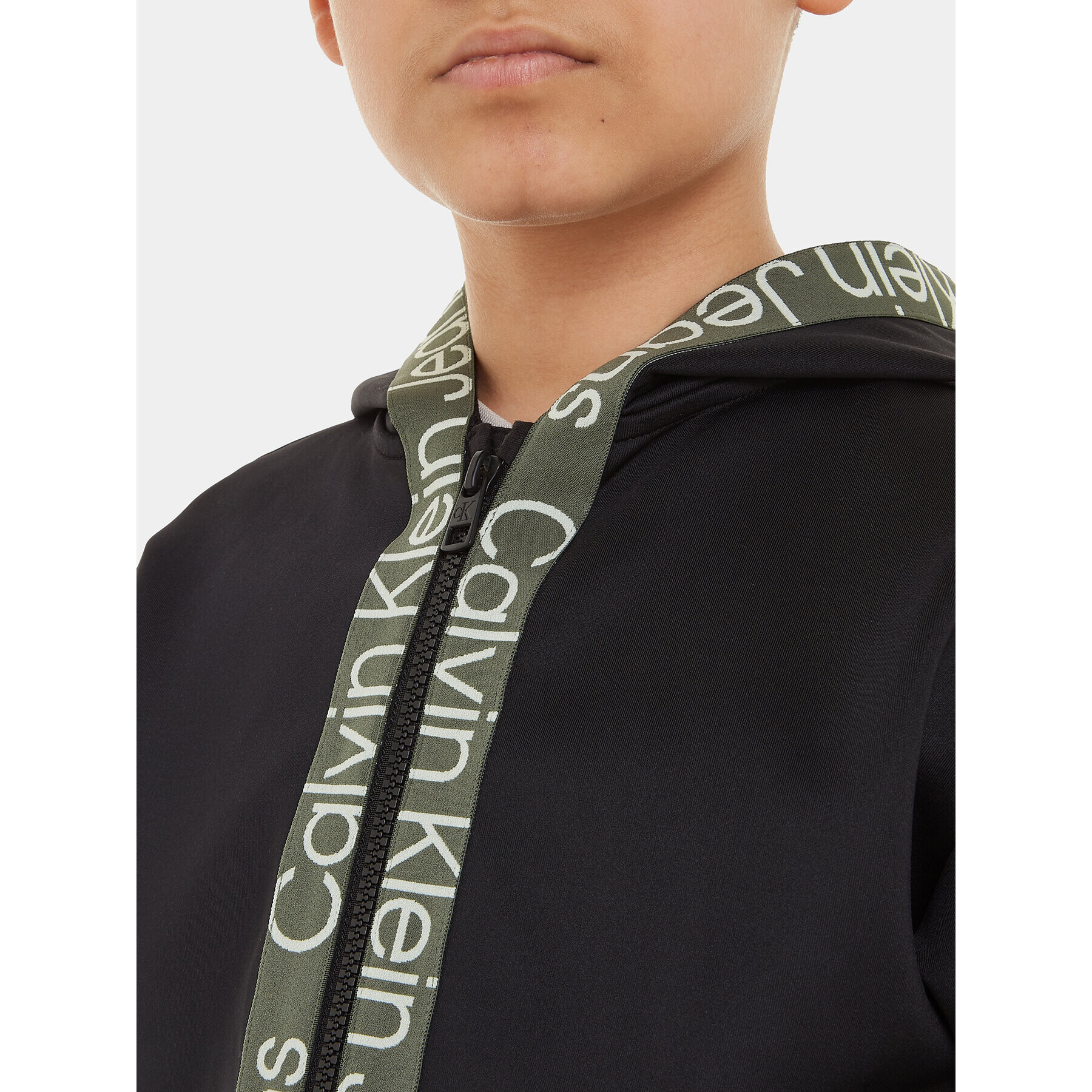 Calvin Klein Jeans Суитшърт IB0IB01861 Черен Regular Fit - Pepit.bg