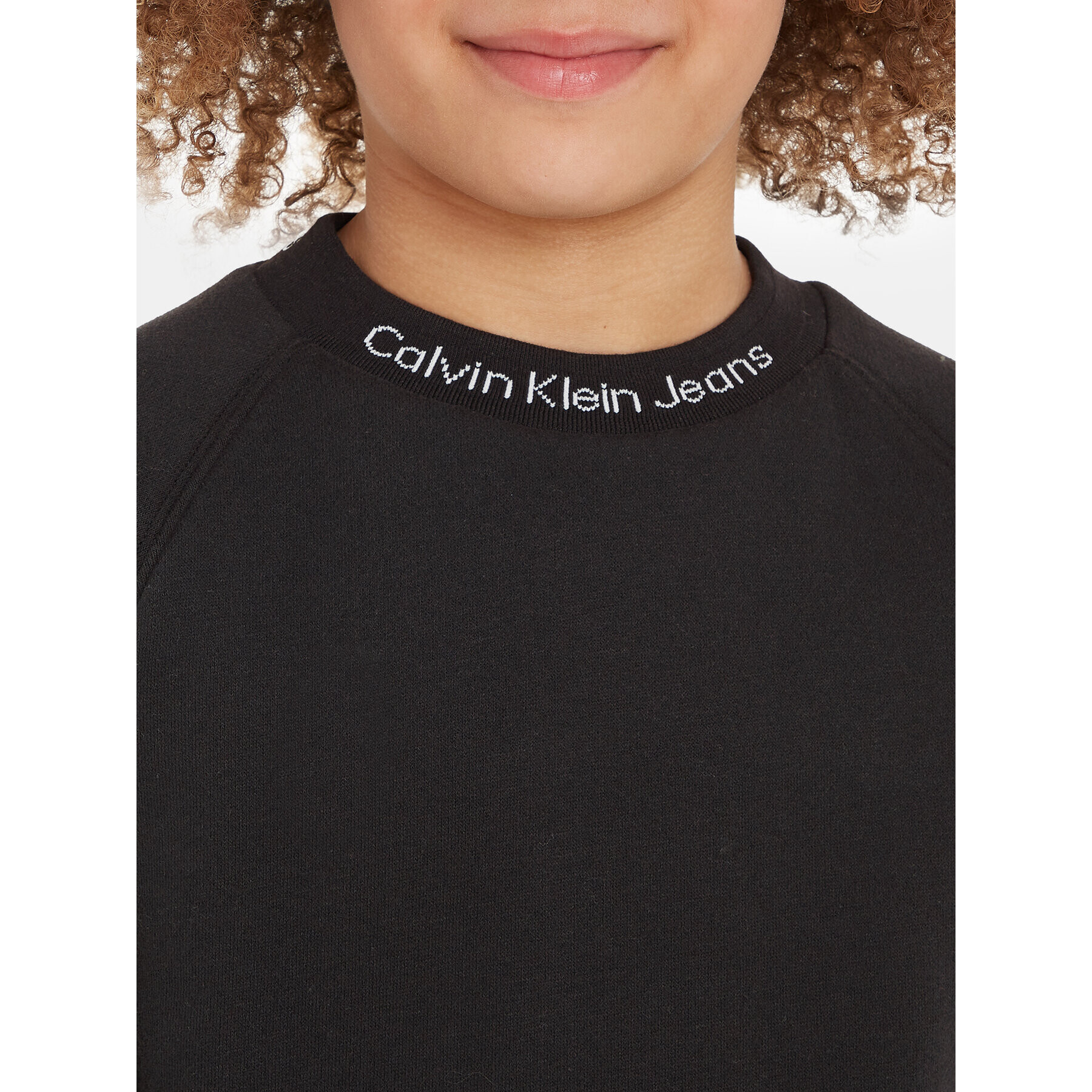 Calvin Klein Jeans Суитшърт IB0IB01864 Черен Regular Fit - Pepit.bg