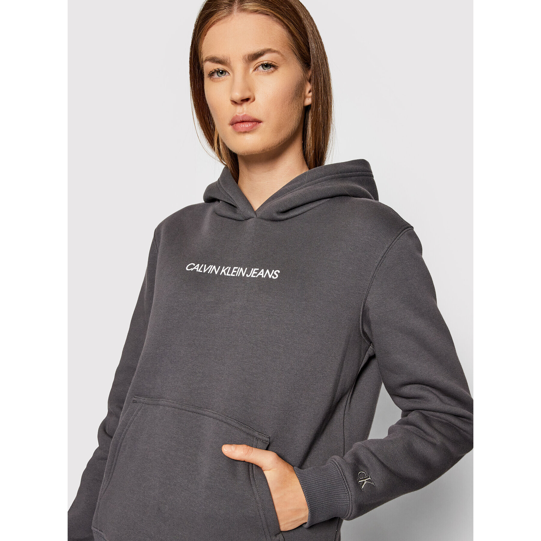 Calvin Klein Jeans Суитшърт J20J216991 Сив Regular Fit - Pepit.bg