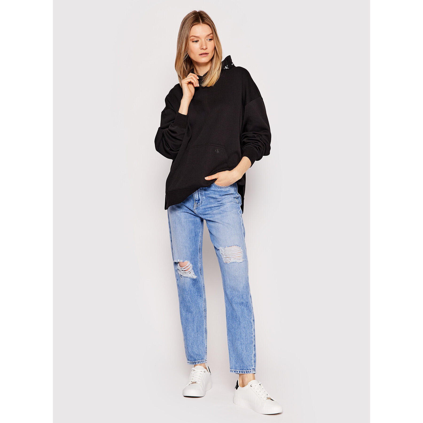 Calvin Klein Jeans Суитшърт J20J217800 Черен Oversize - Pepit.bg